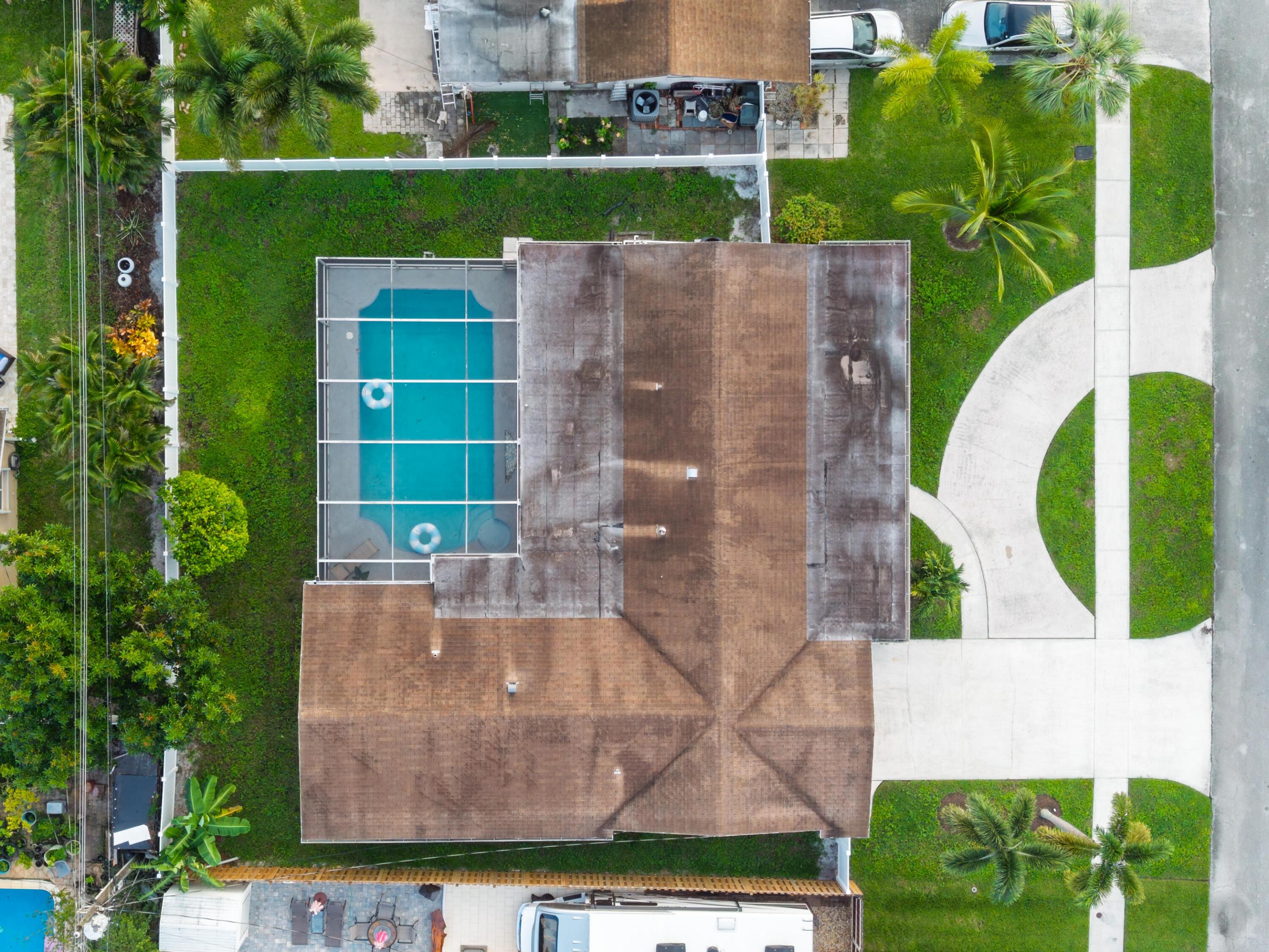 4421 NW 2ND Court