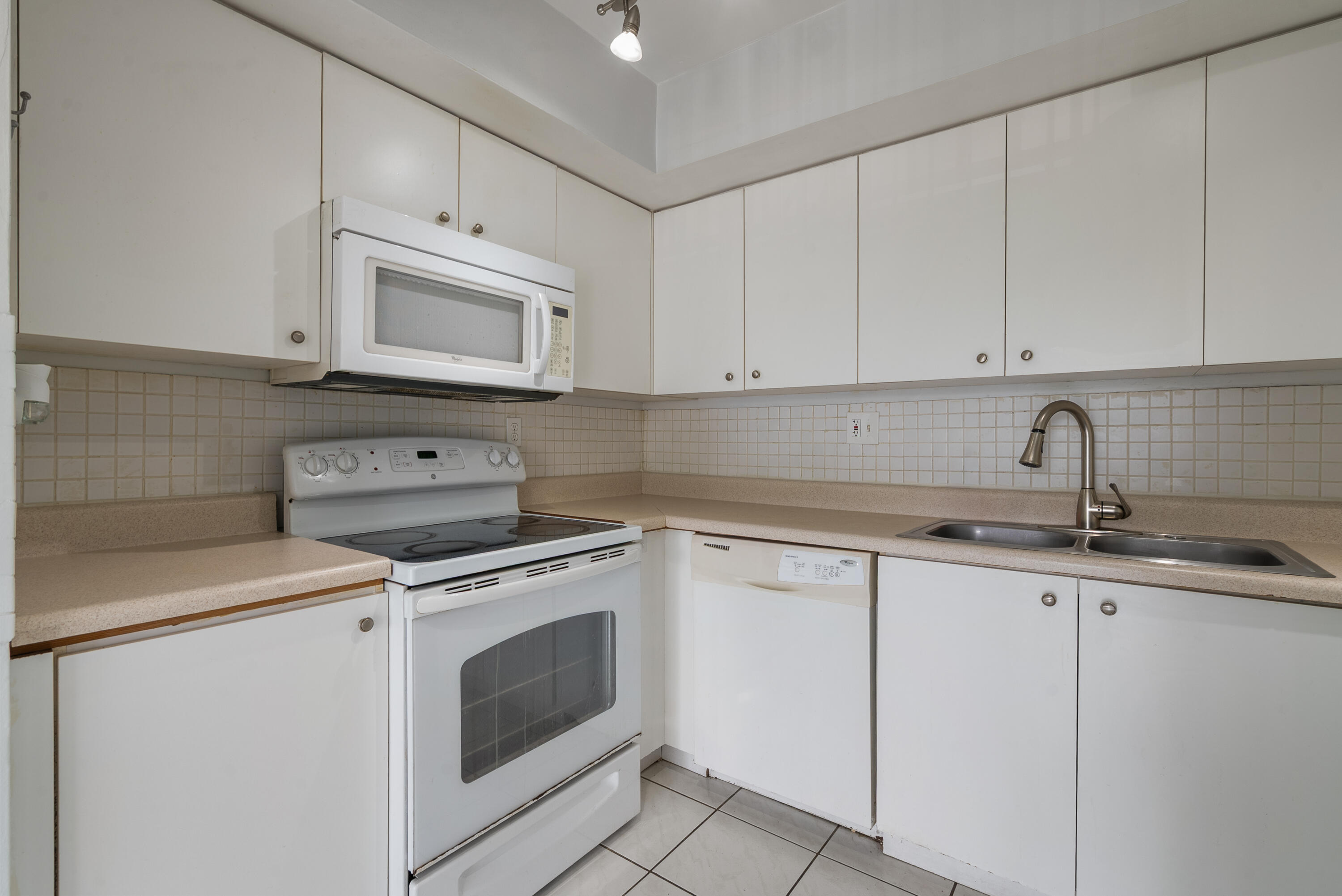 701 NW 19TH Street 306