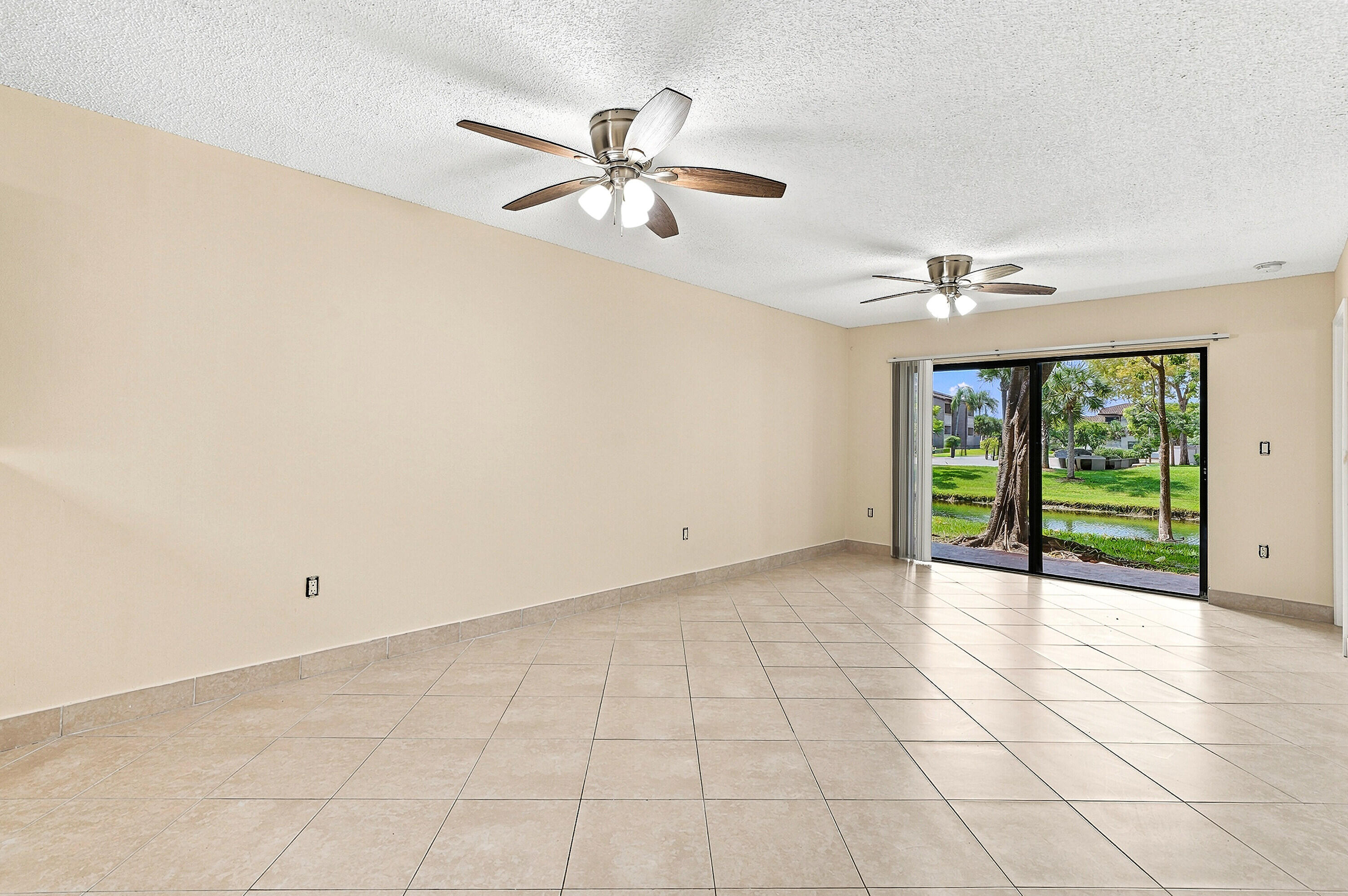 9938 NOB HILL Lane 9938