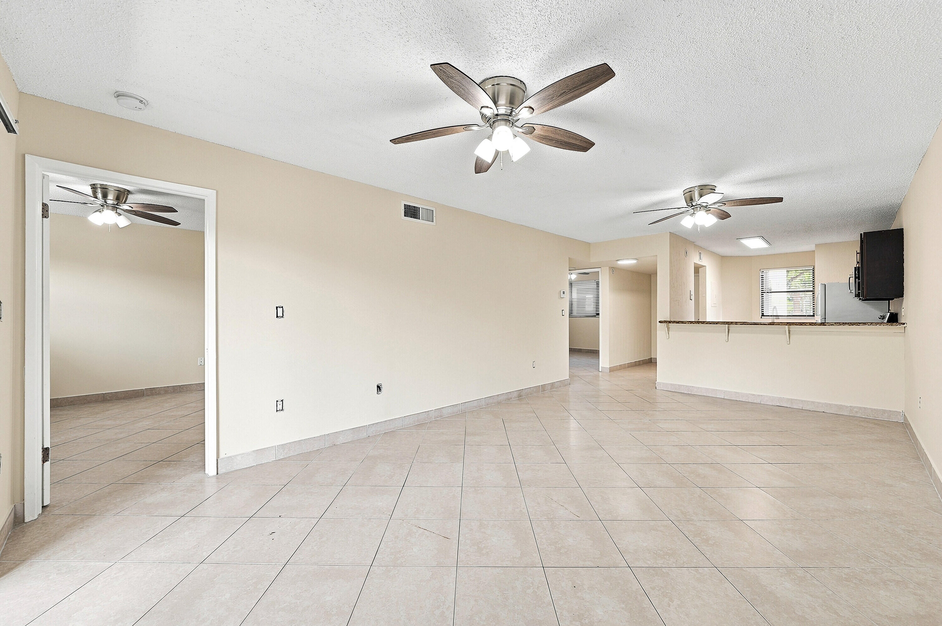 9938 NOB HILL Lane 9938