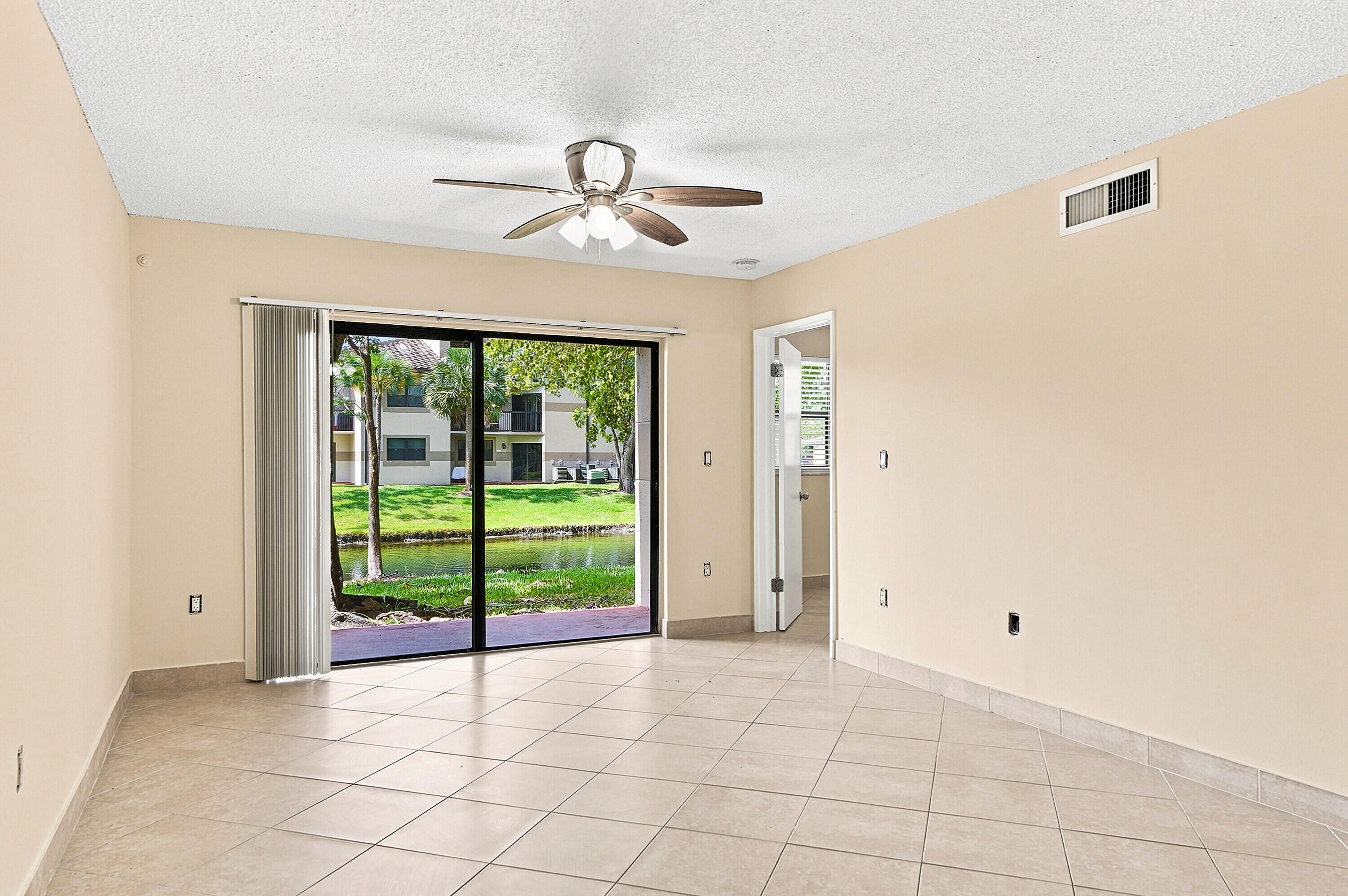 9938 NOB HILL Lane 9938