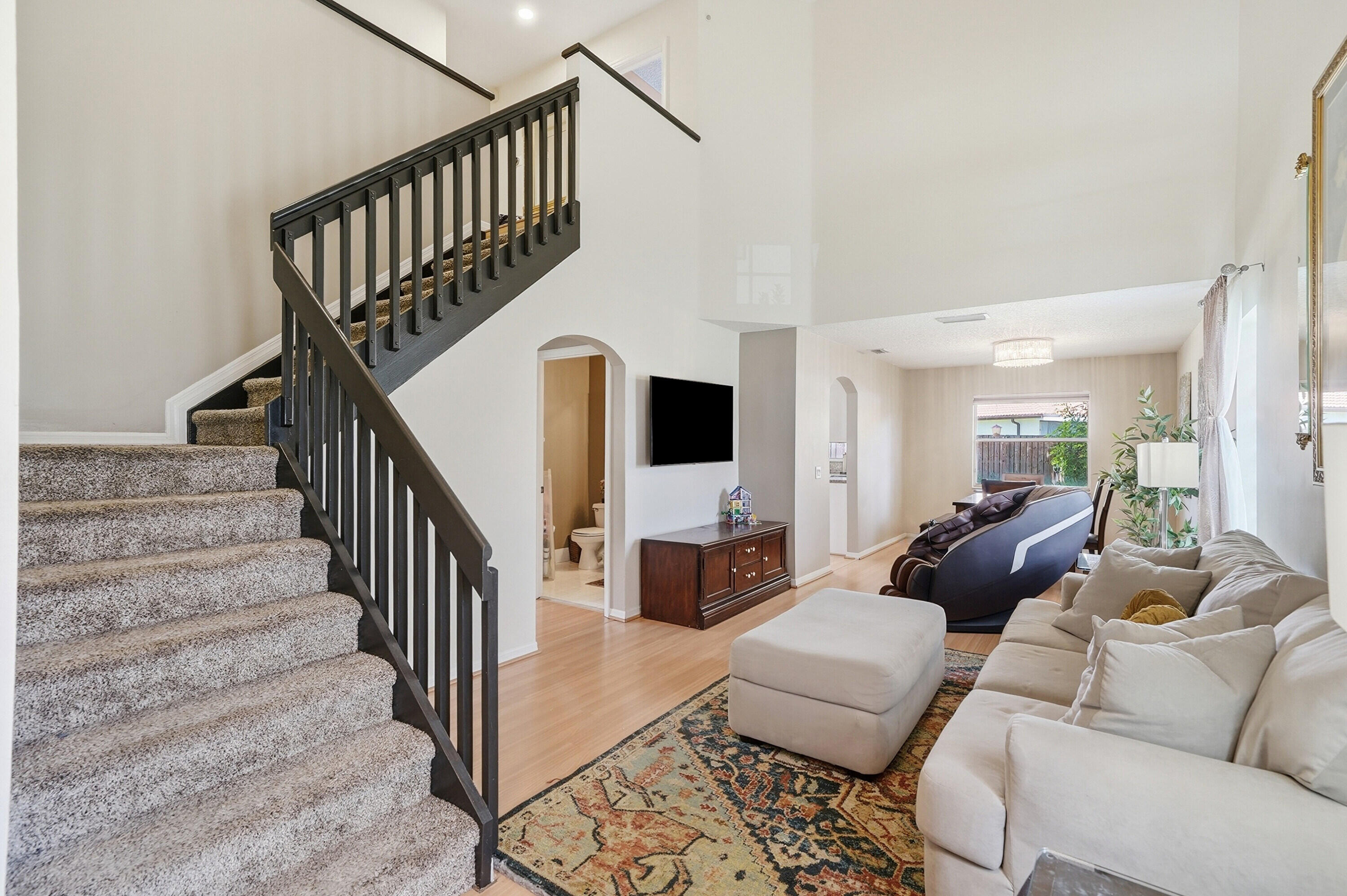 6261 NW 38TH Drive