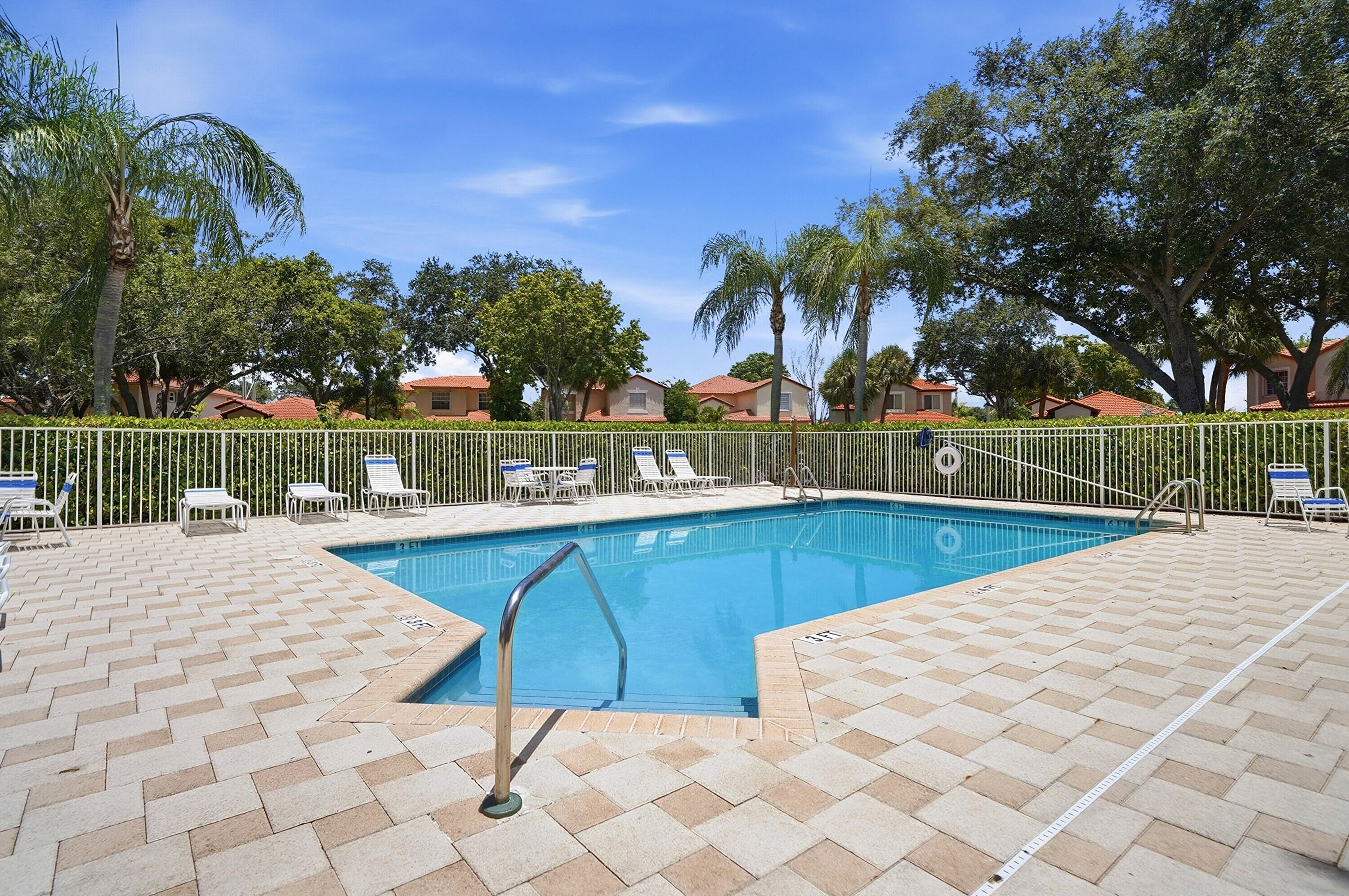 6261 NW 38TH Drive