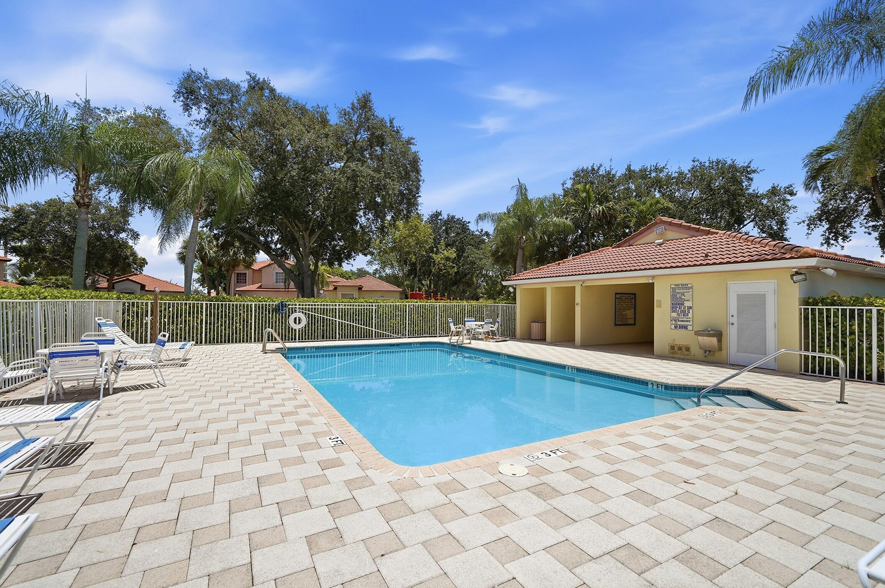 6261 NW 38TH Drive