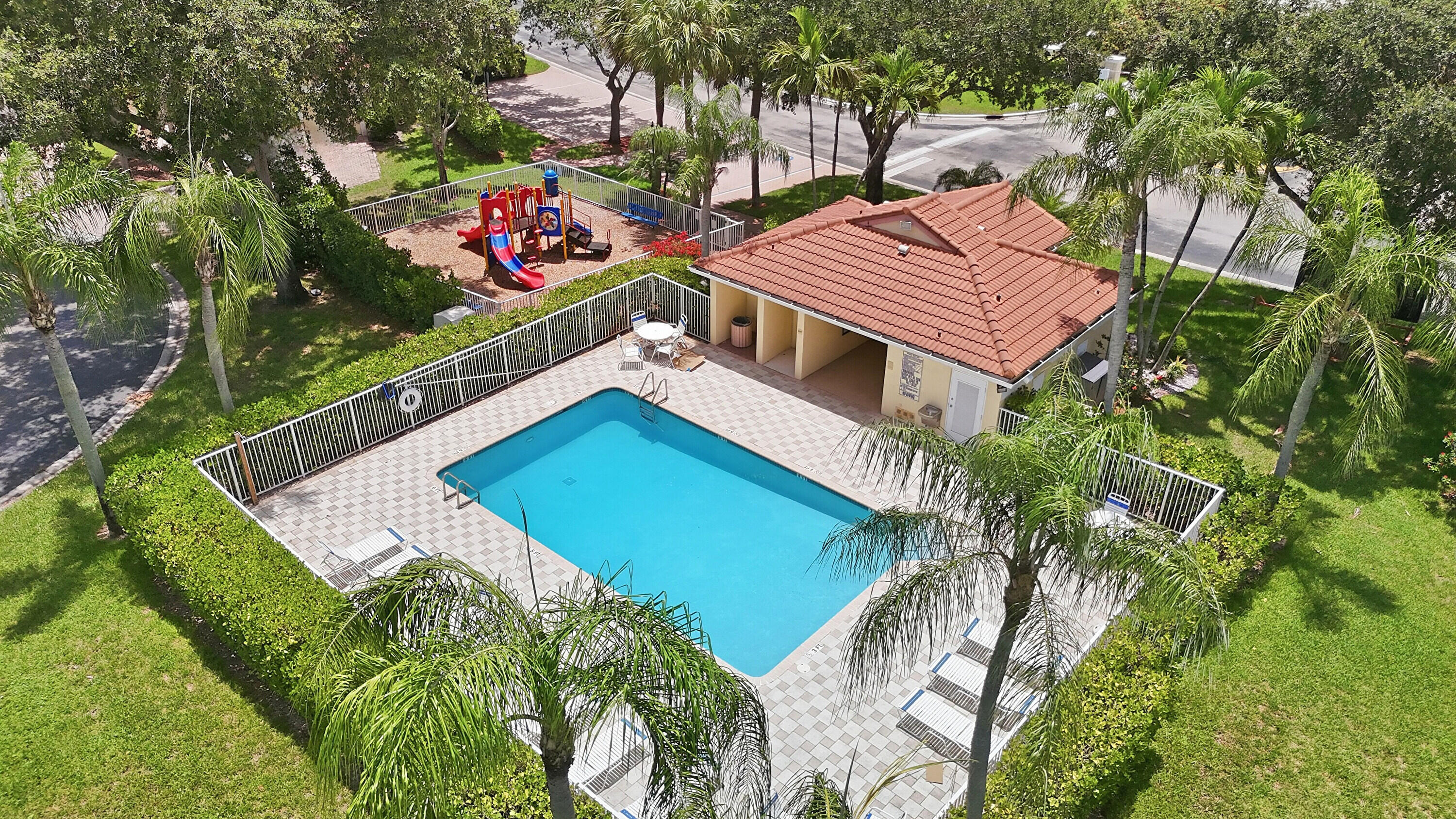 6261 NW 38TH Drive