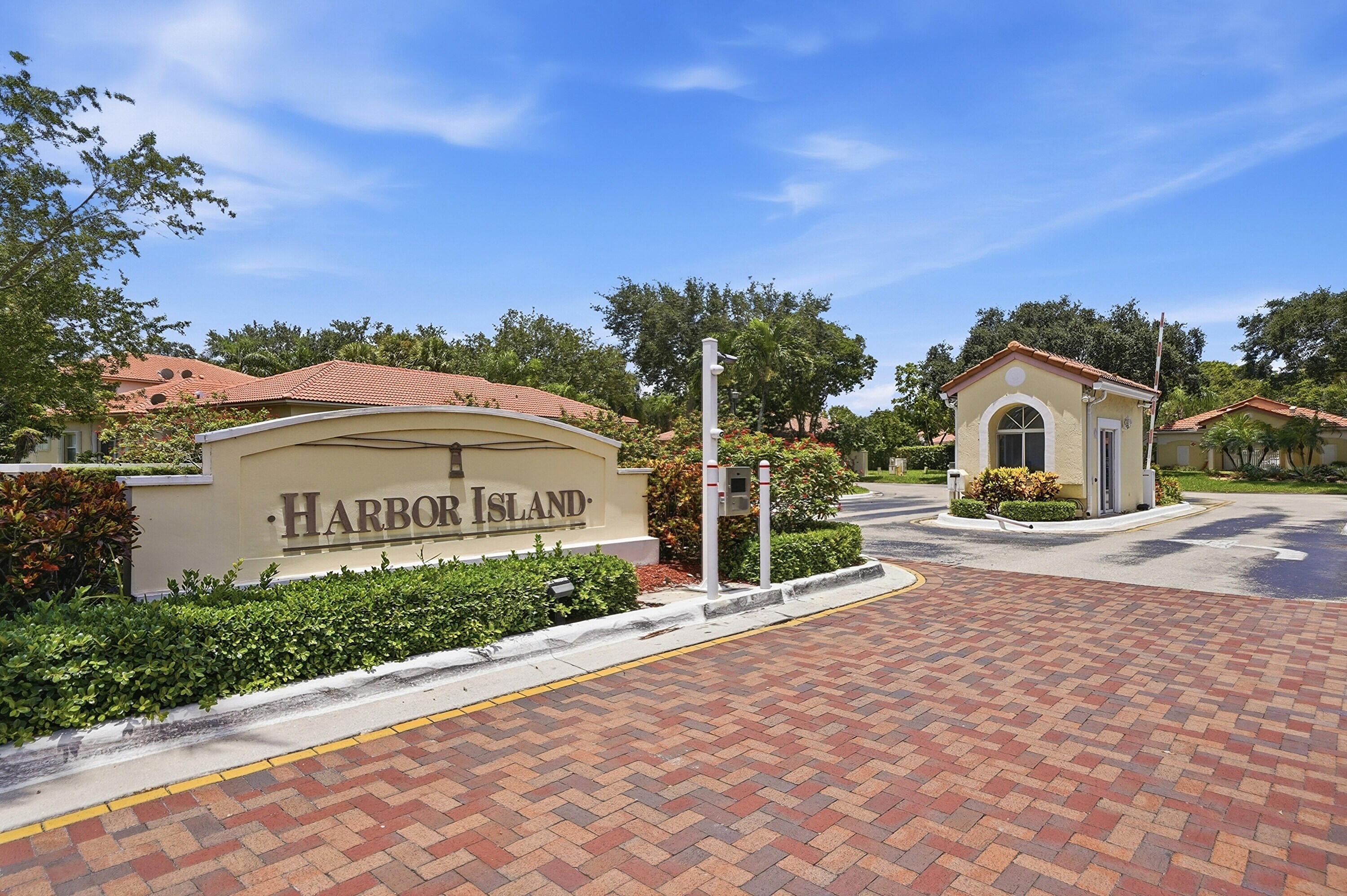 6261 NW 38TH Drive