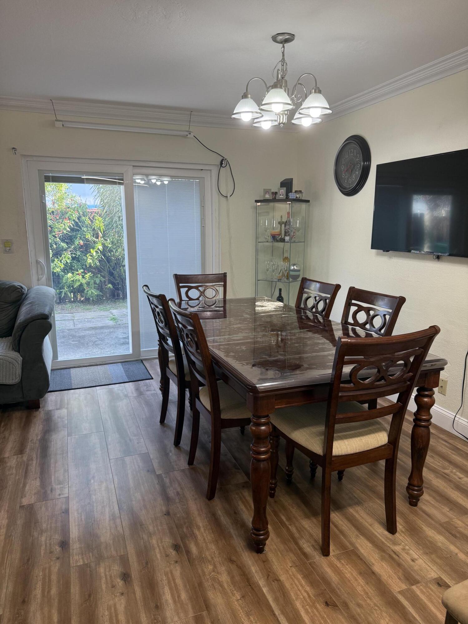 8040 SW 17TH Place 1-6