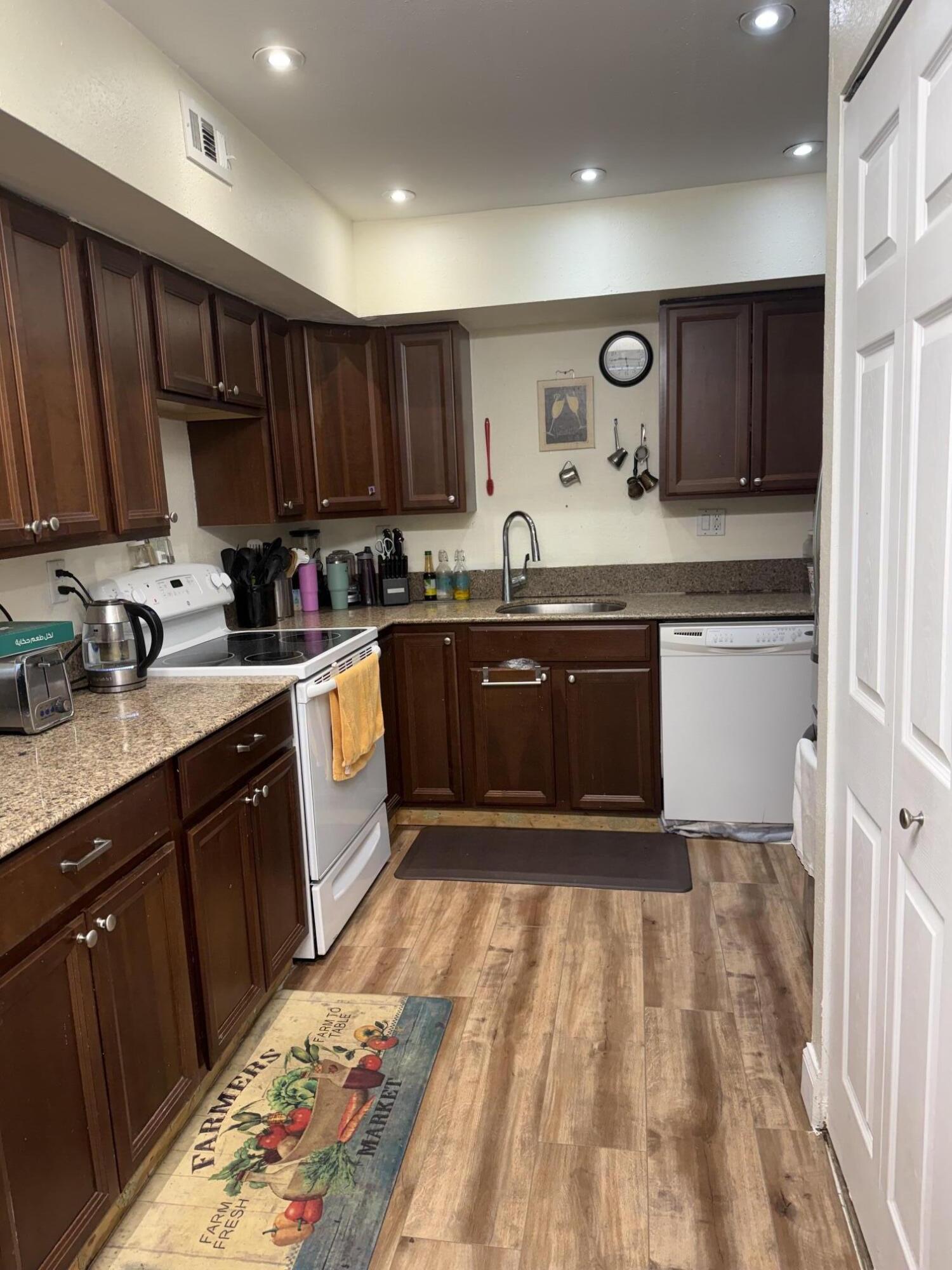8040 SW 17TH Place 1-6