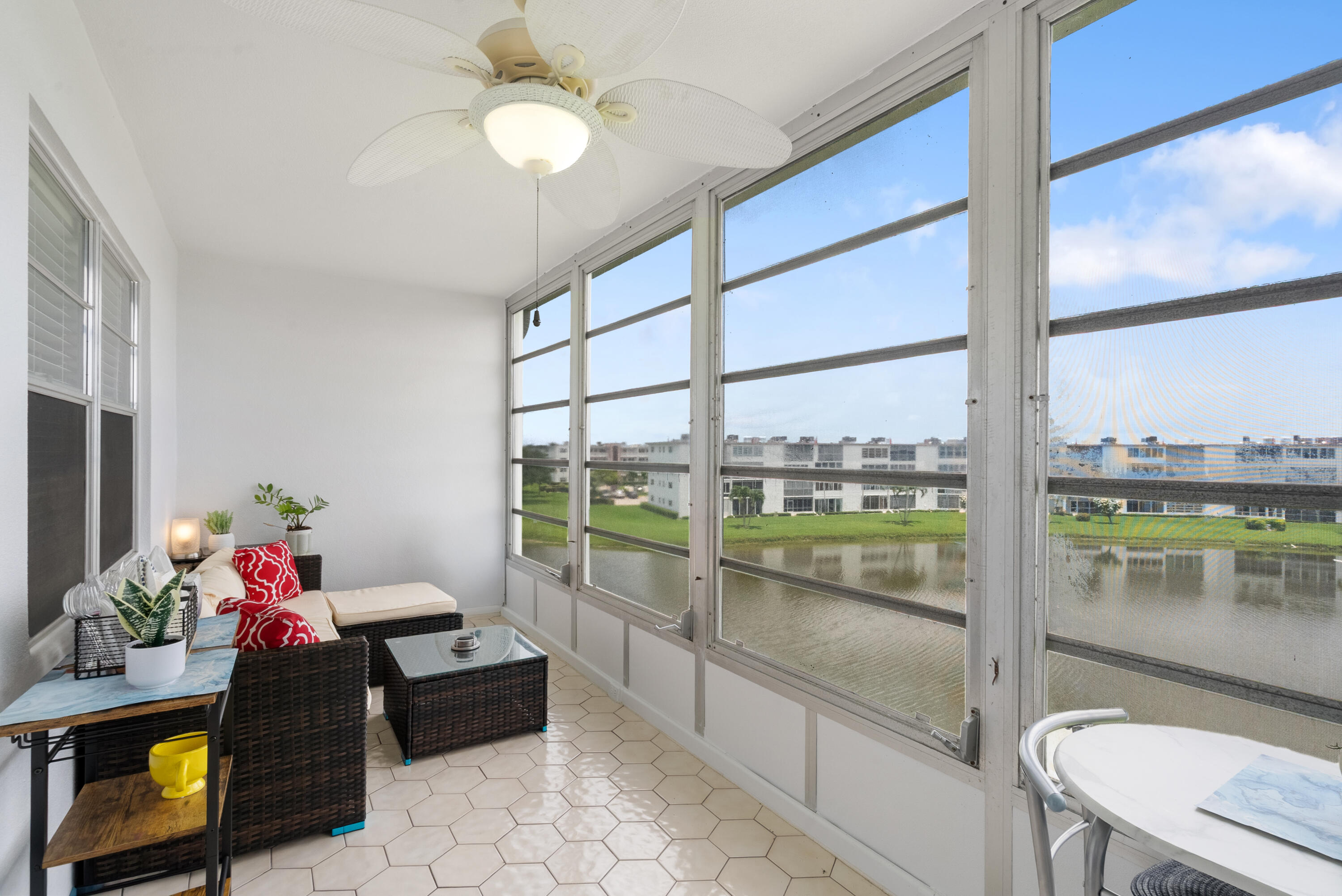 4060 CORNWALL C