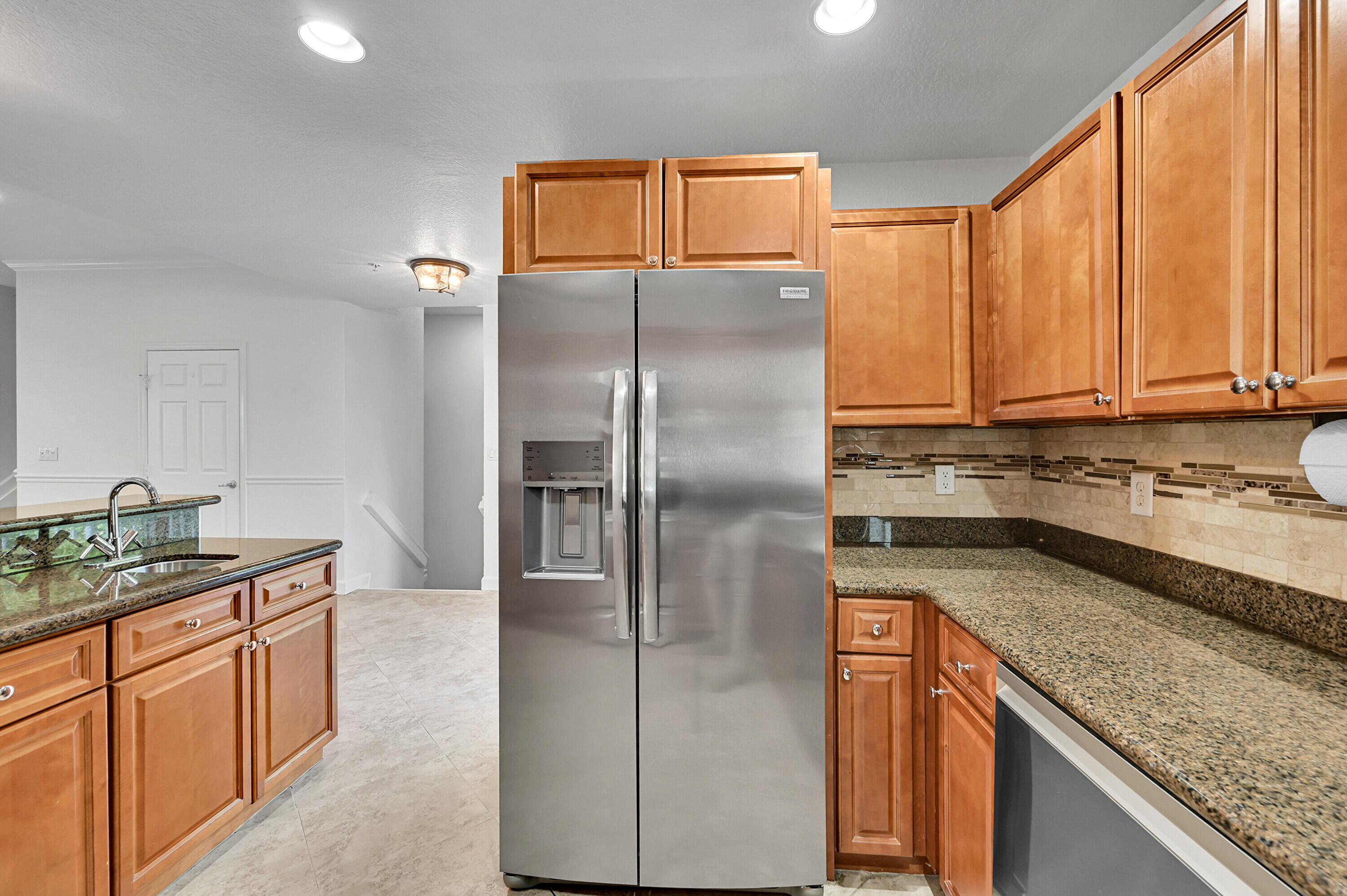 453 NE 1ST Street