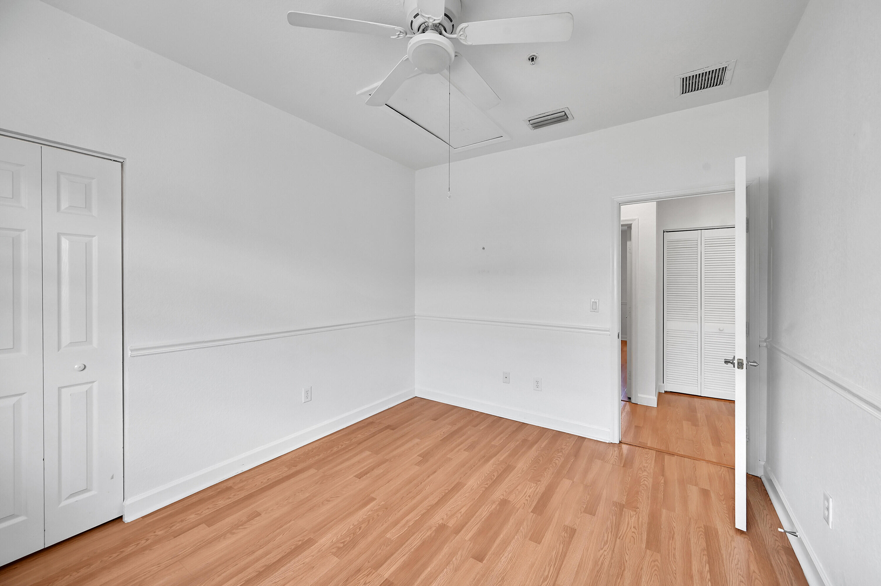 453 NE 1ST Street
