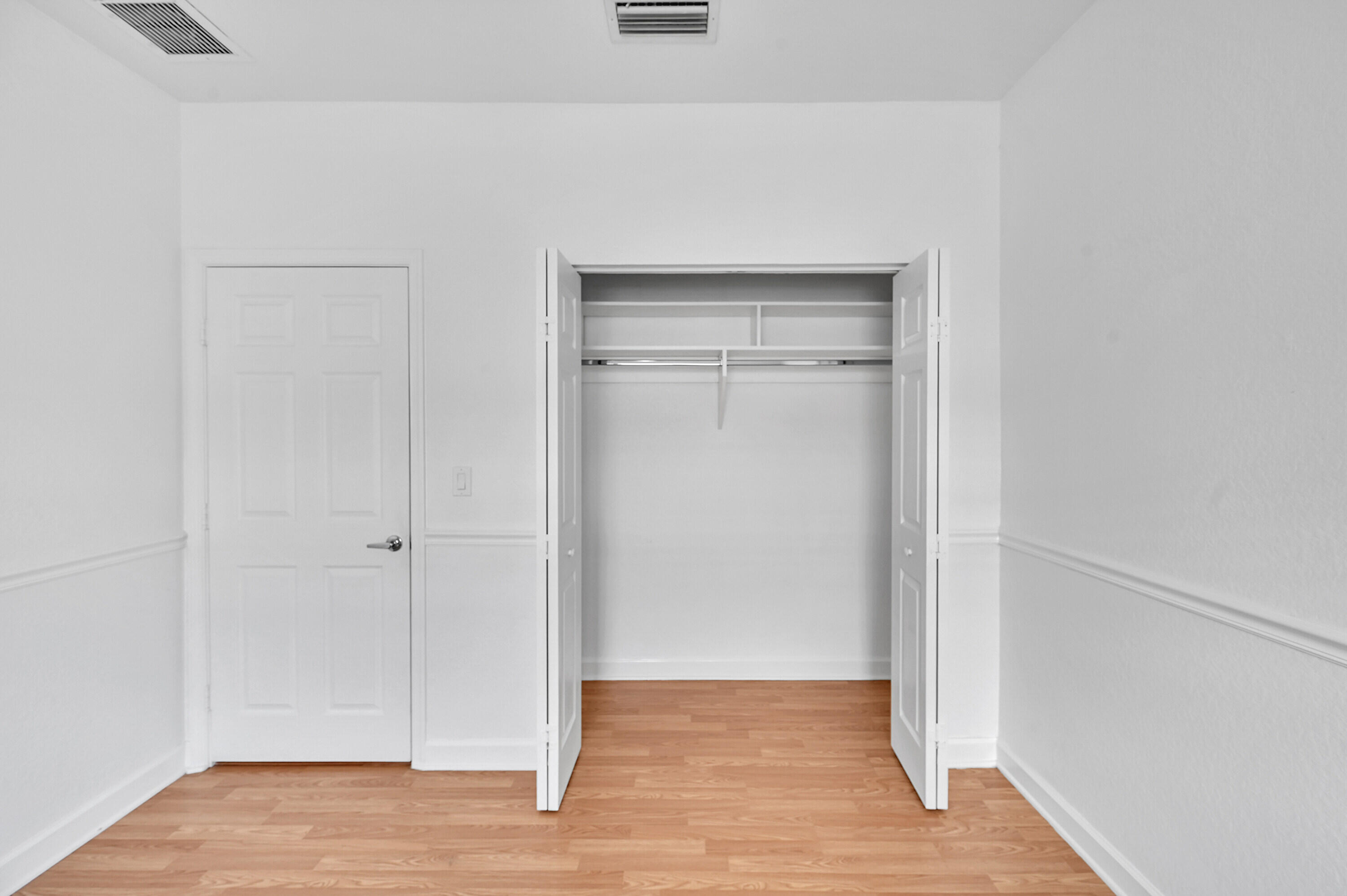 453 NE 1ST Street