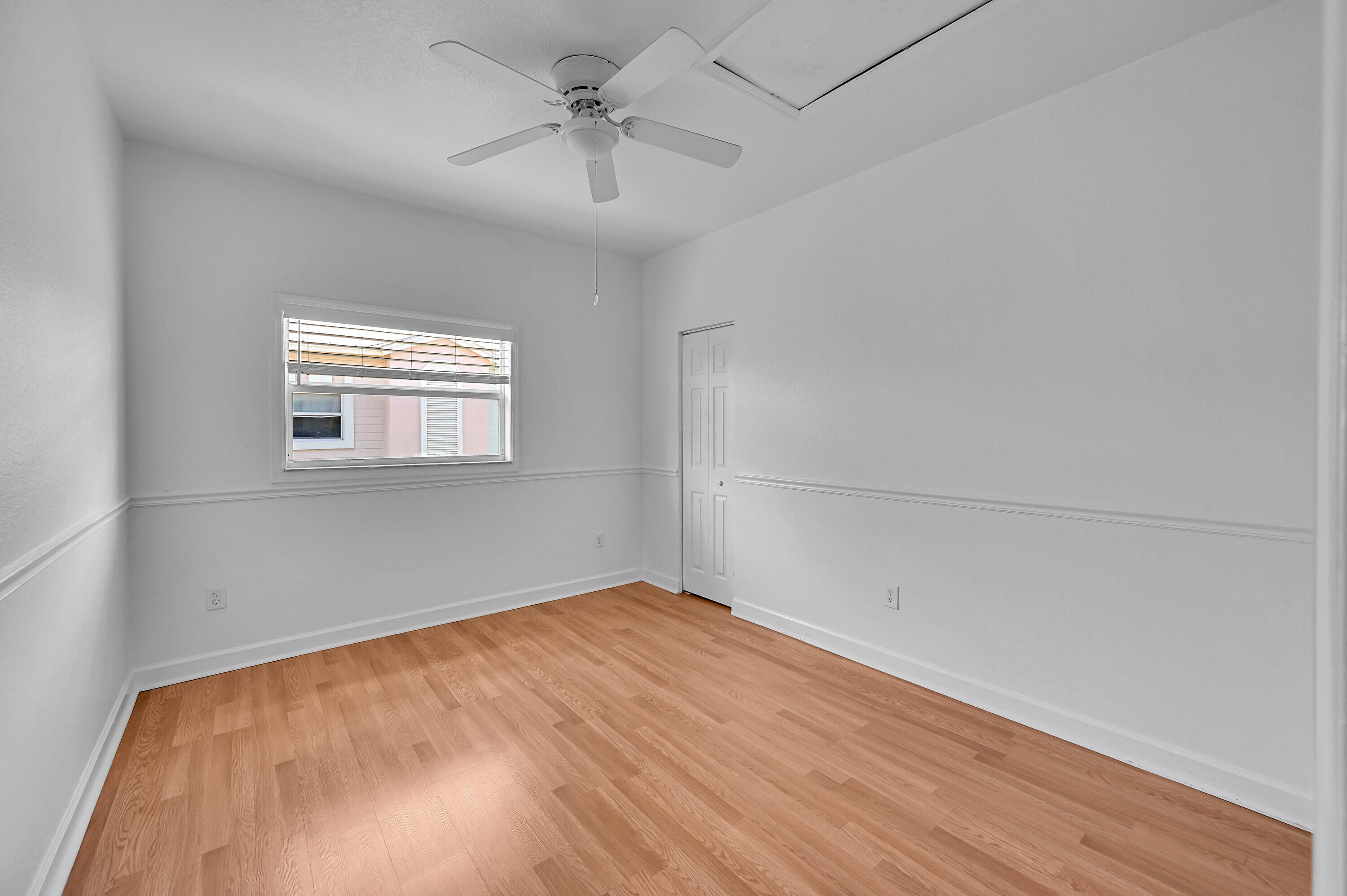 453 NE 1ST Street