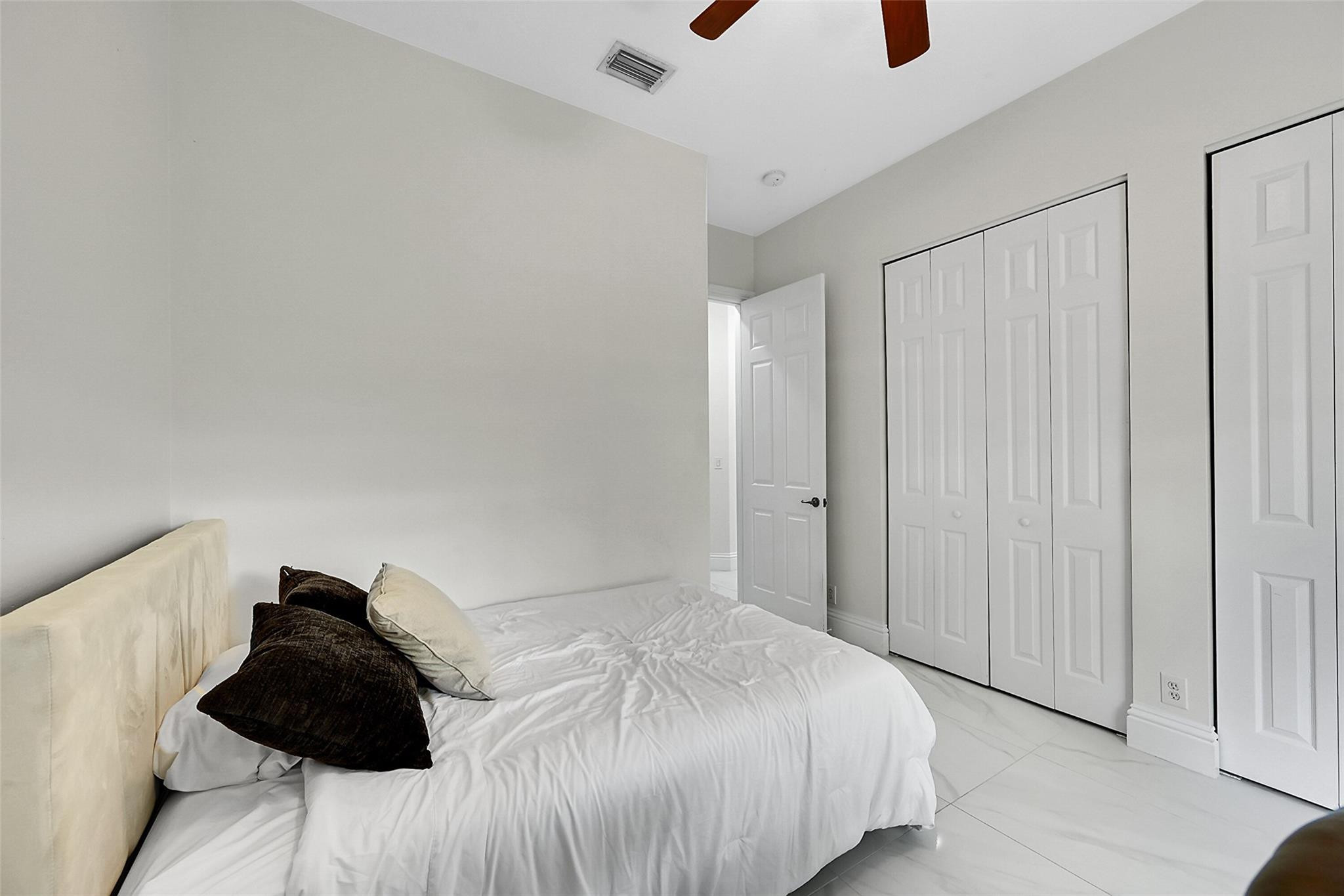 11163 NW 69TH Place