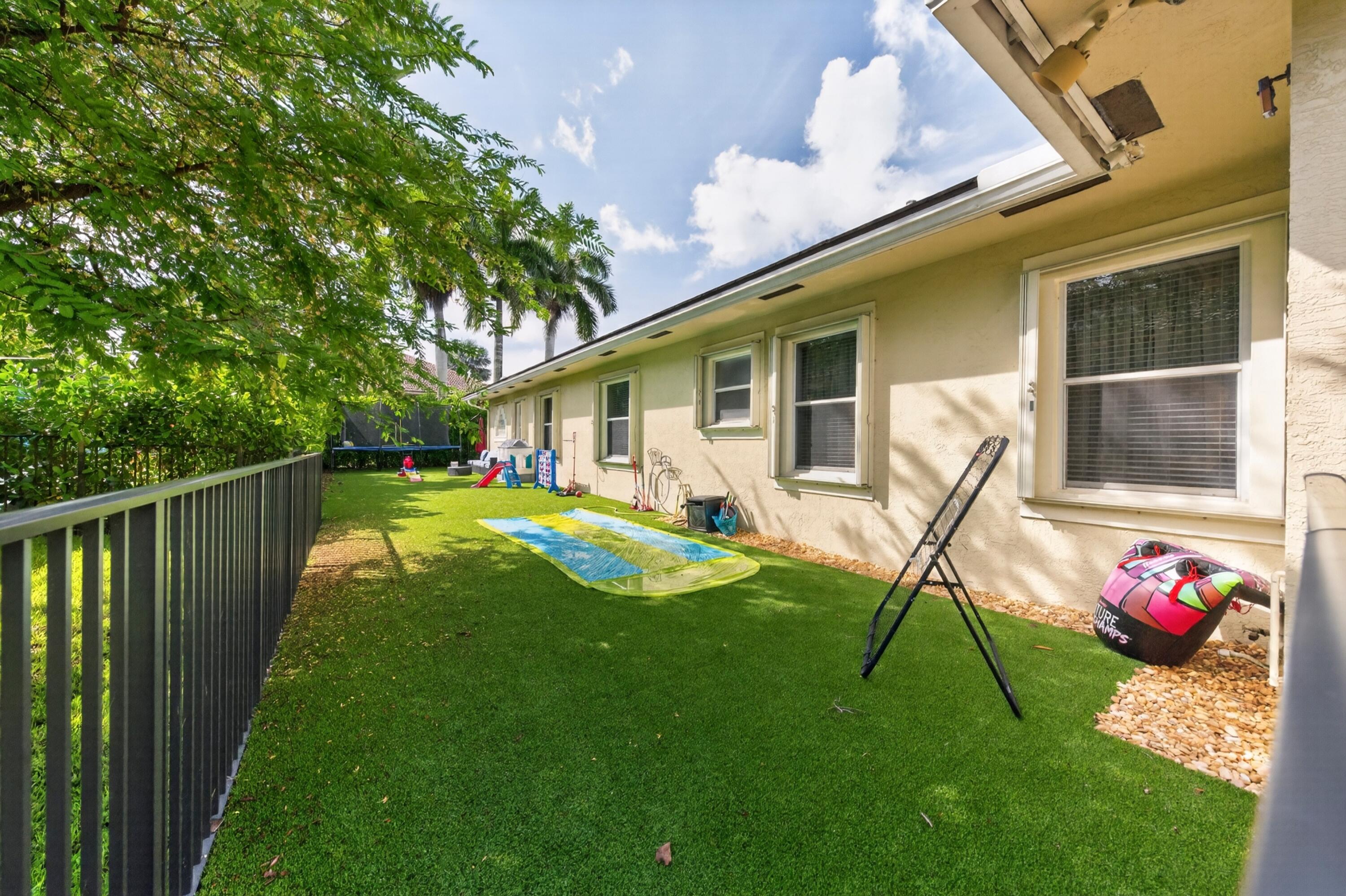 10506 NW 66th Street