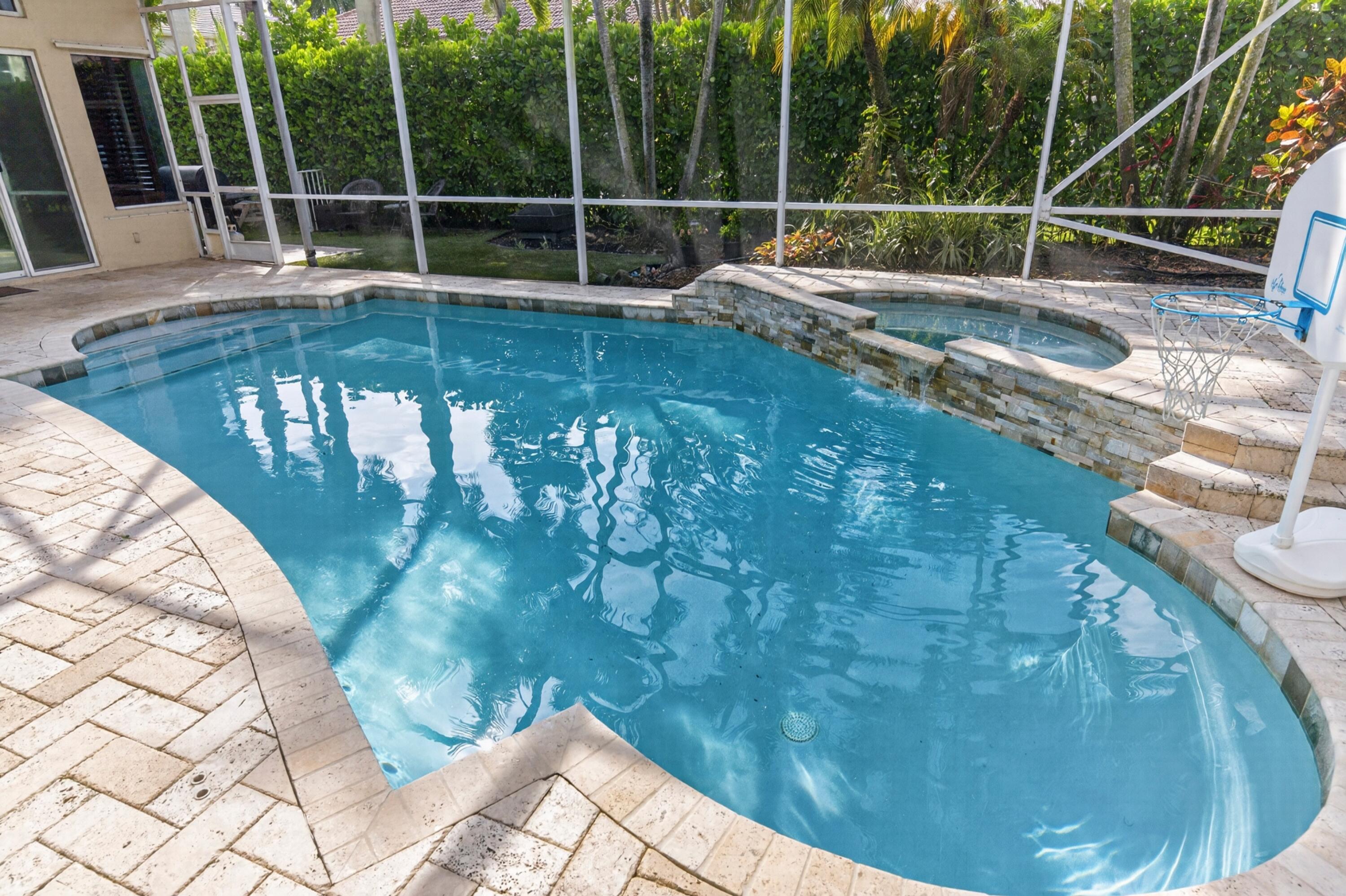 10506 NW 66th Street