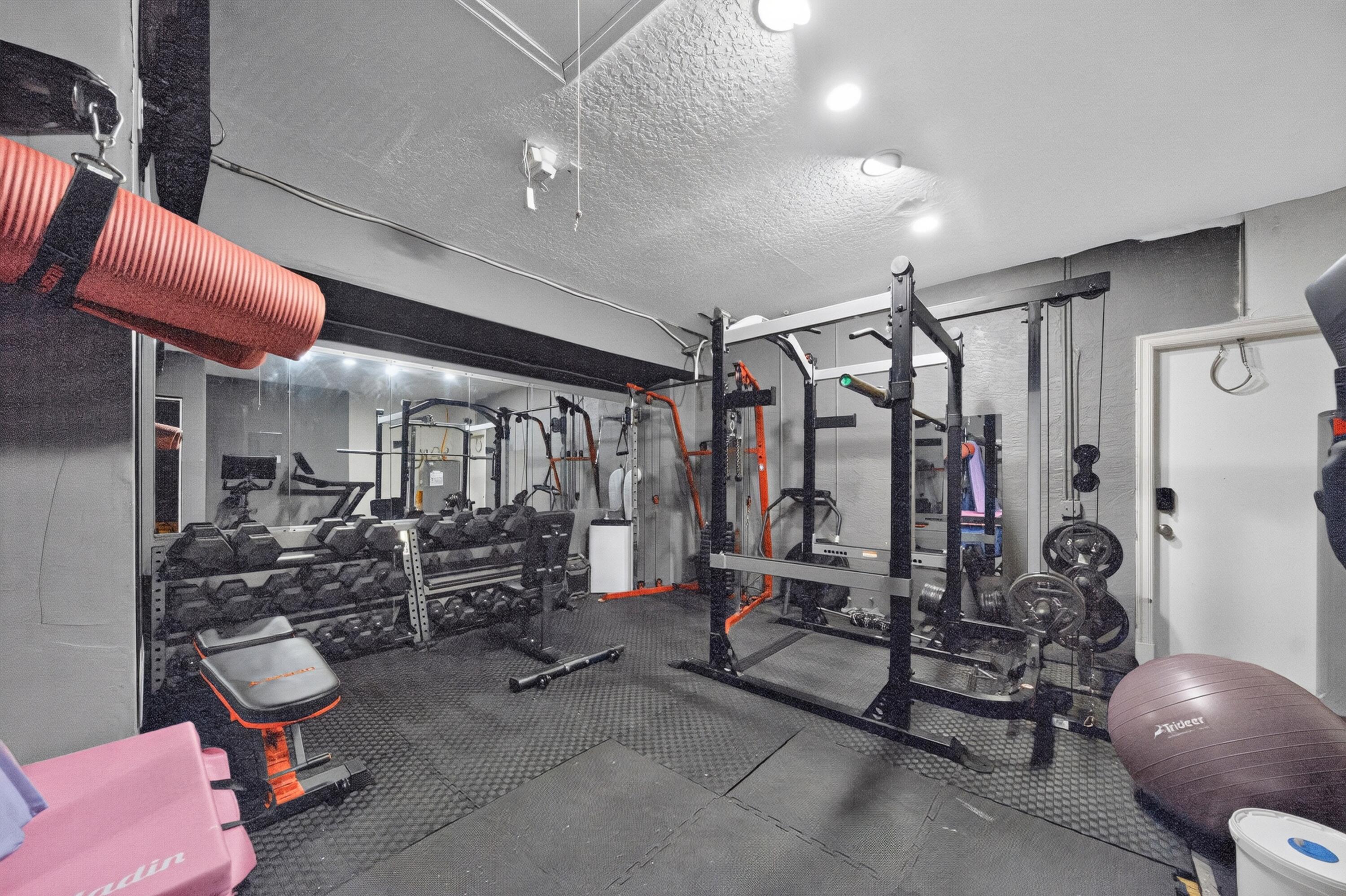 10506 NW 66th Street