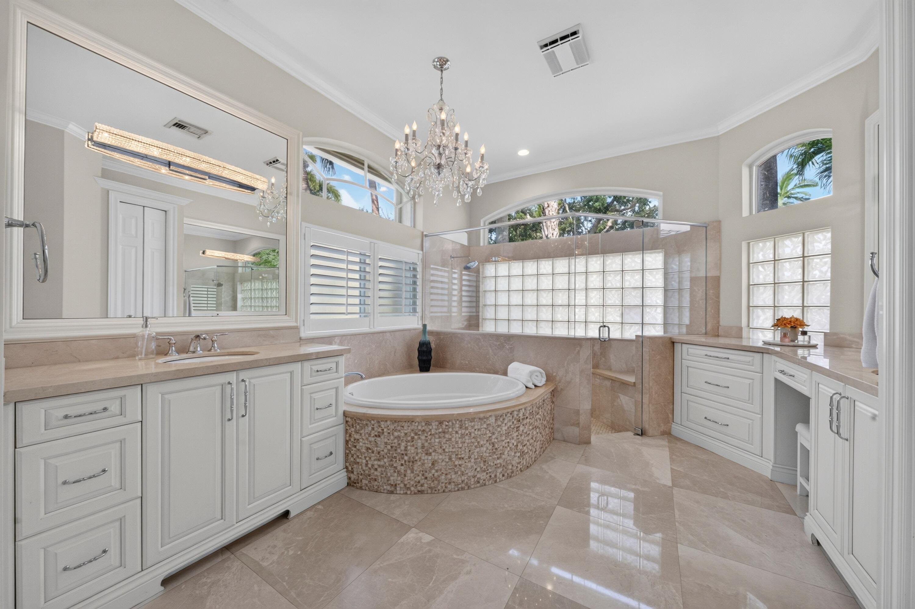 10506 NW 66th Street