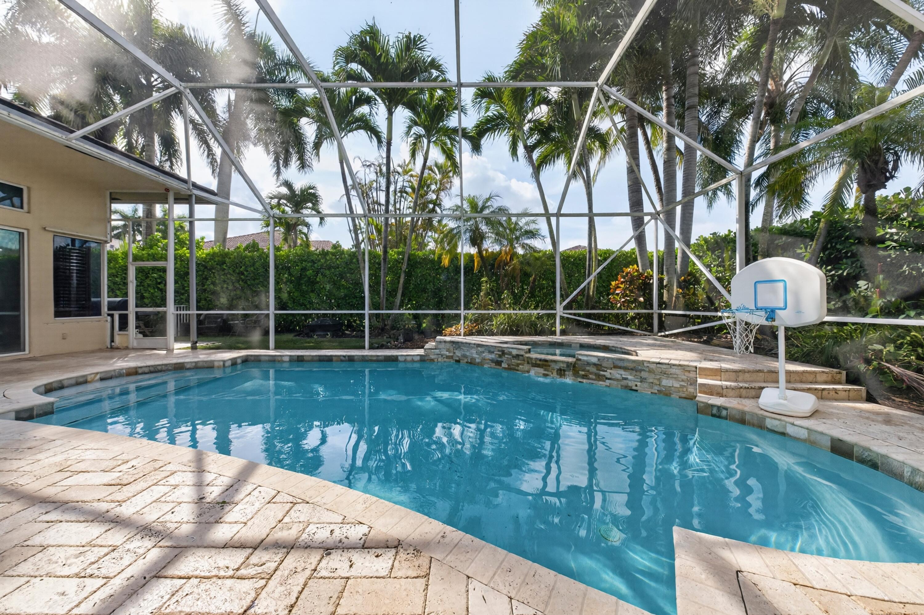 10506 NW 66th Street