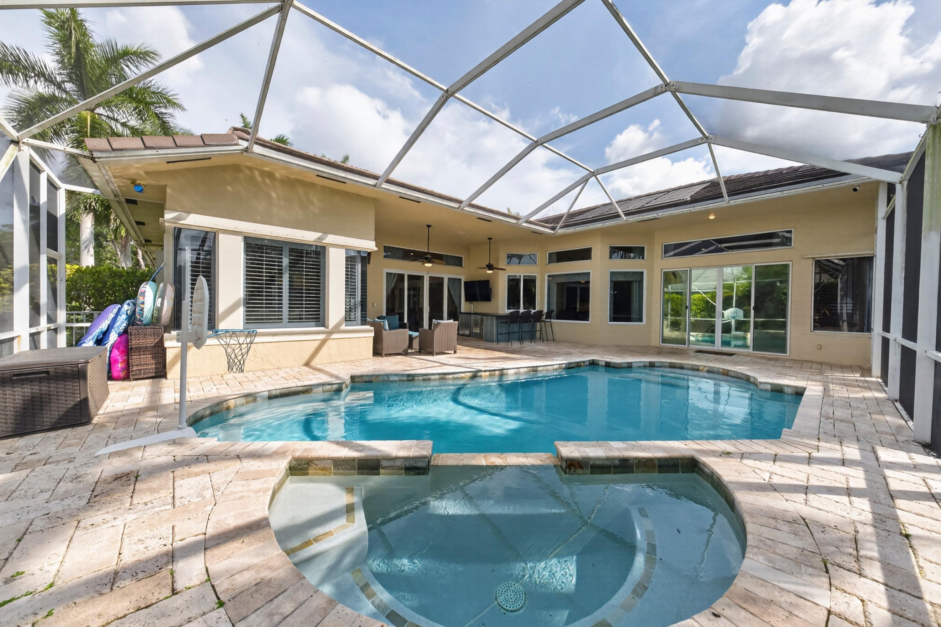 10506 NW 66th Street