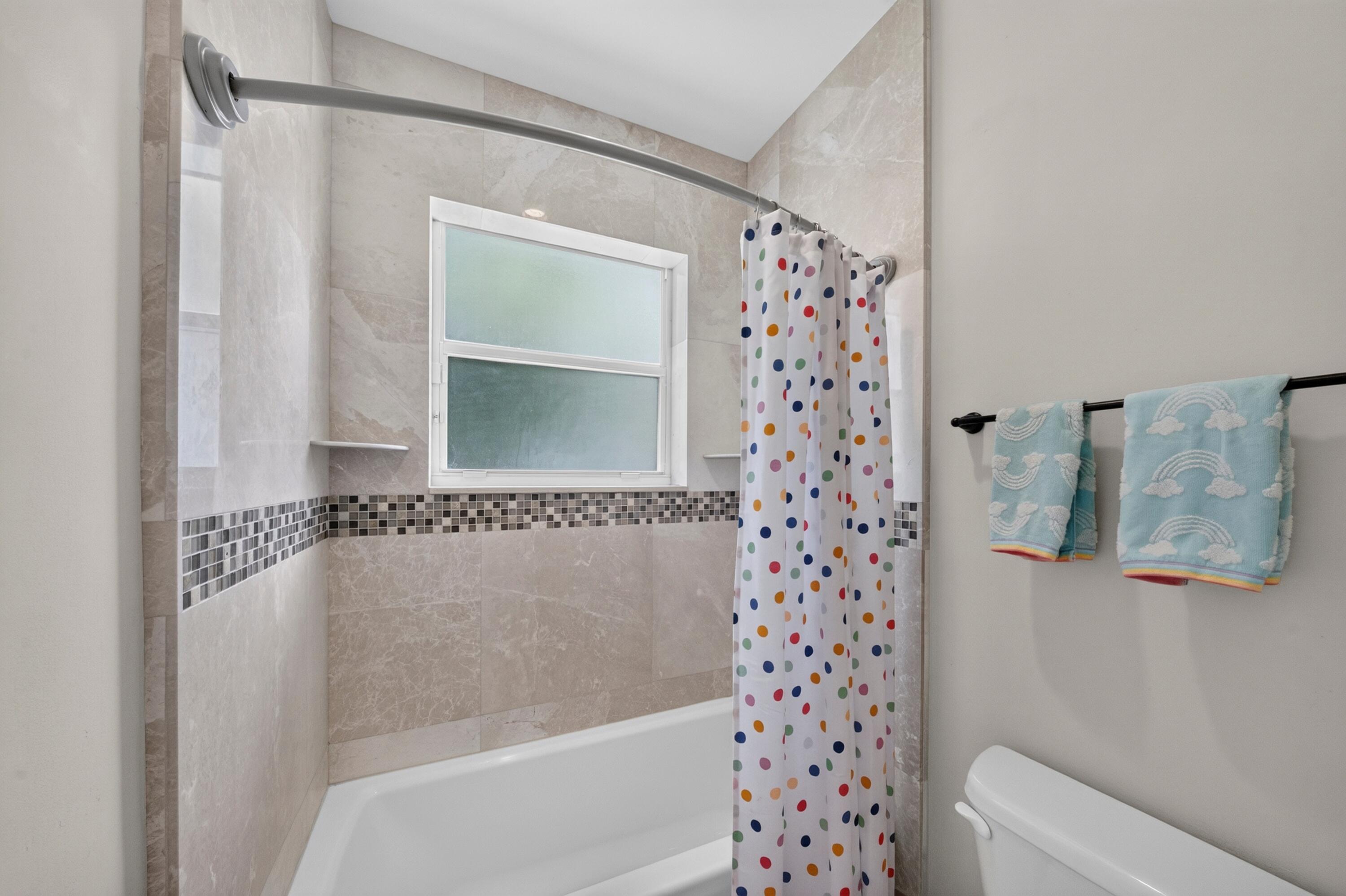 10506 NW 66th Street