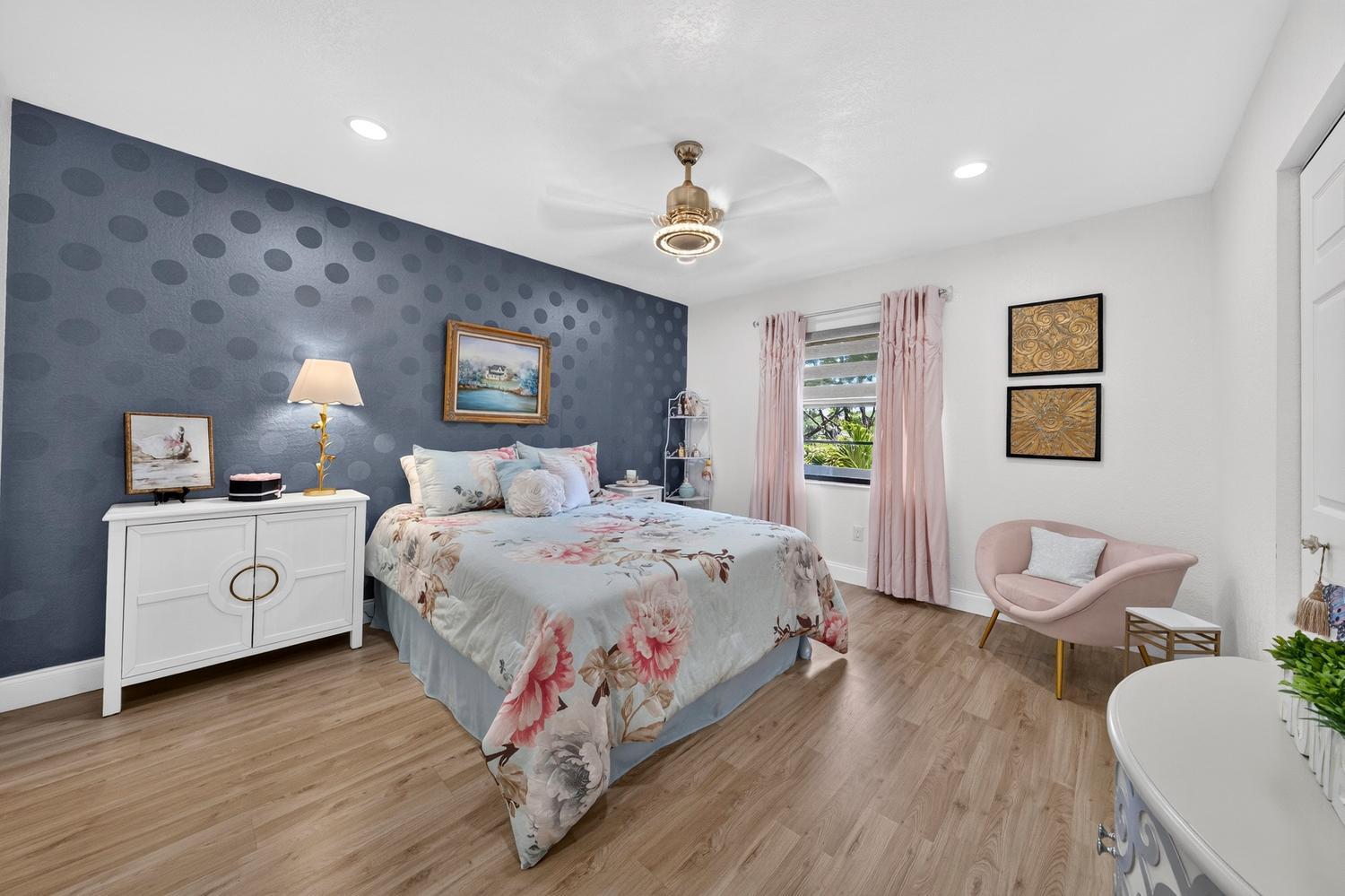 8425 Casa Del Lago Unit H