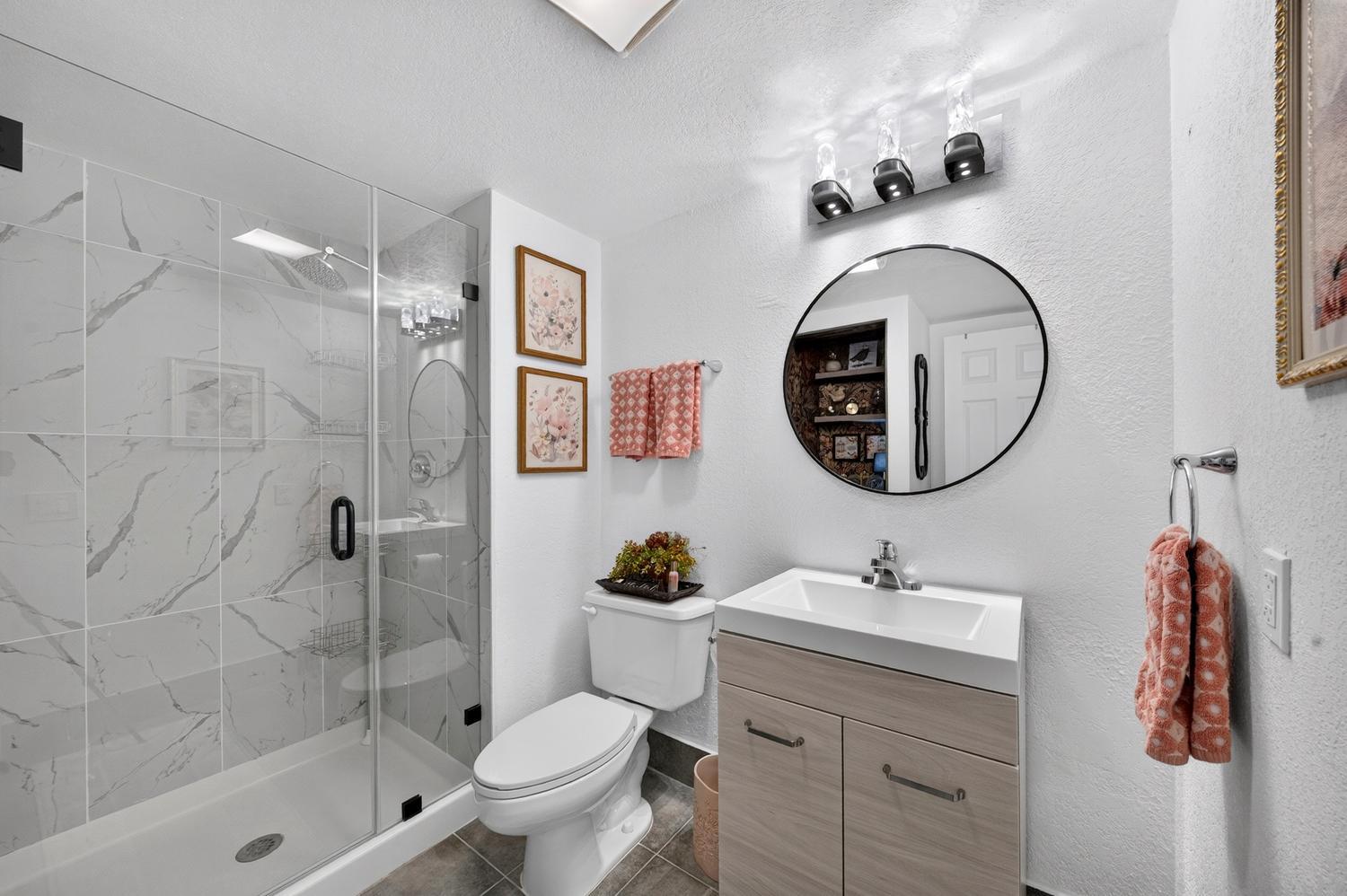 8425 Casa Del Lago Unit H