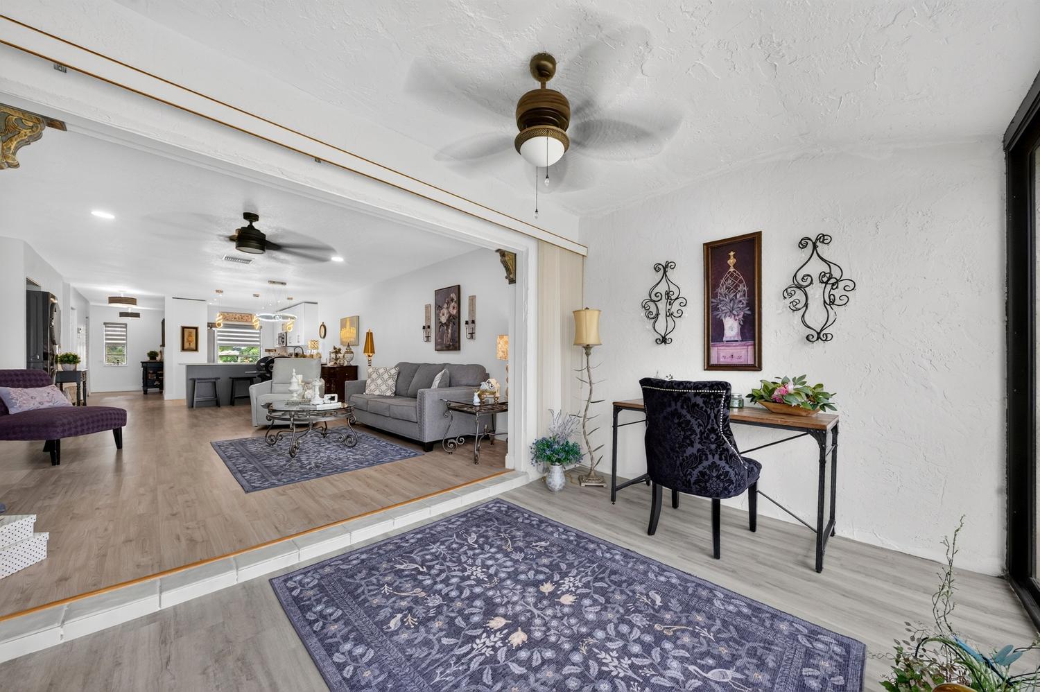 8425 Casa Del Lago Unit H