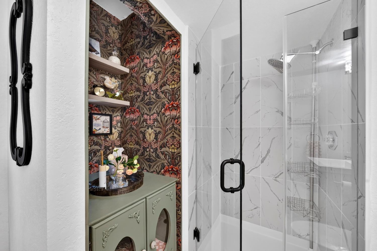 8425 Casa Del Lago Unit H