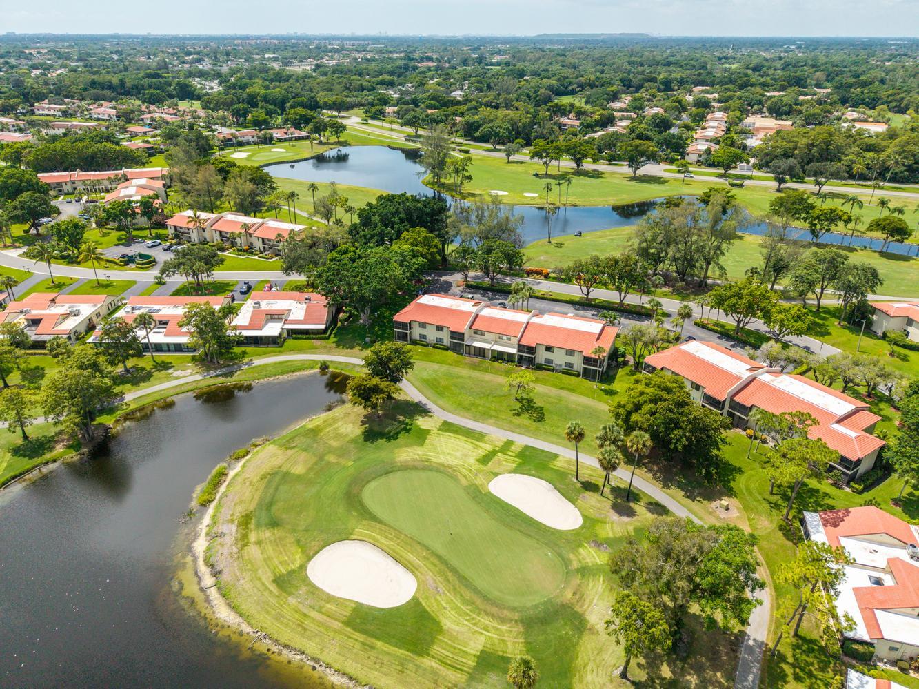 8425 Casa Del Lago Unit H