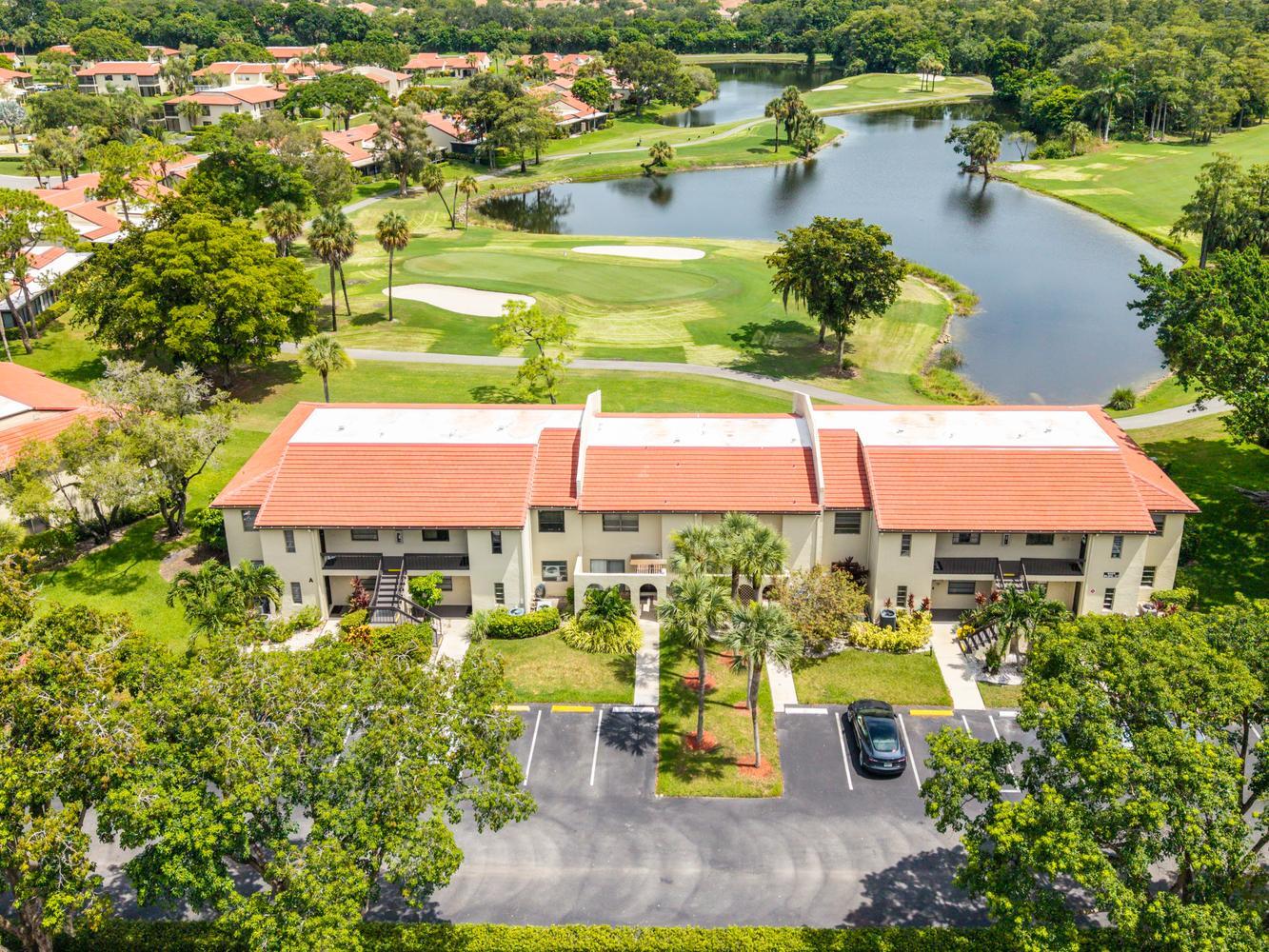 8425 Casa Del Lago Unit H