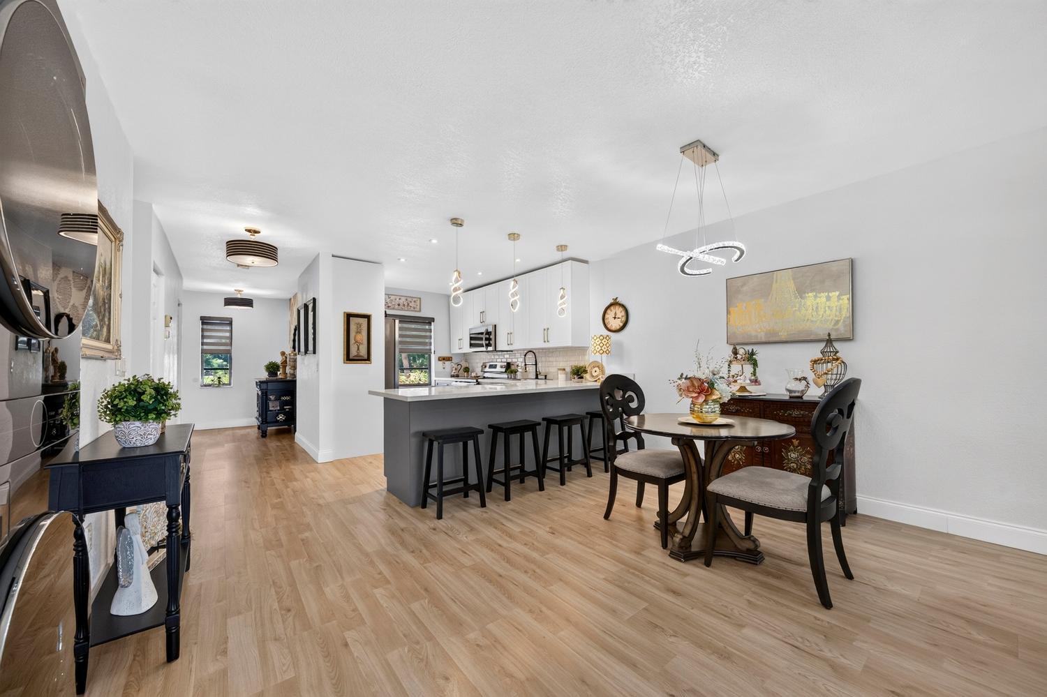 8425 Casa Del Lago Unit H