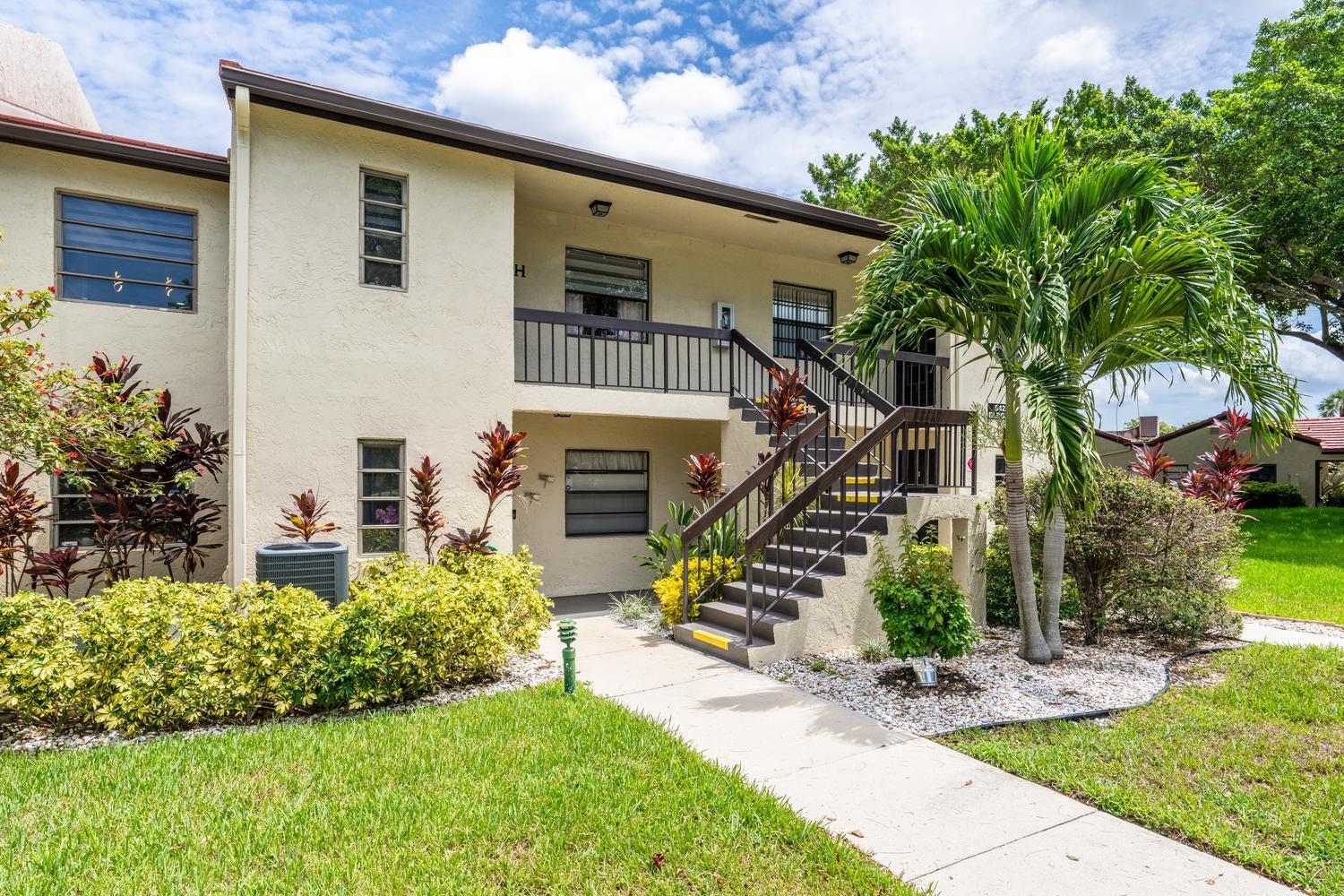 8425 Casa Del Lago Unit H
