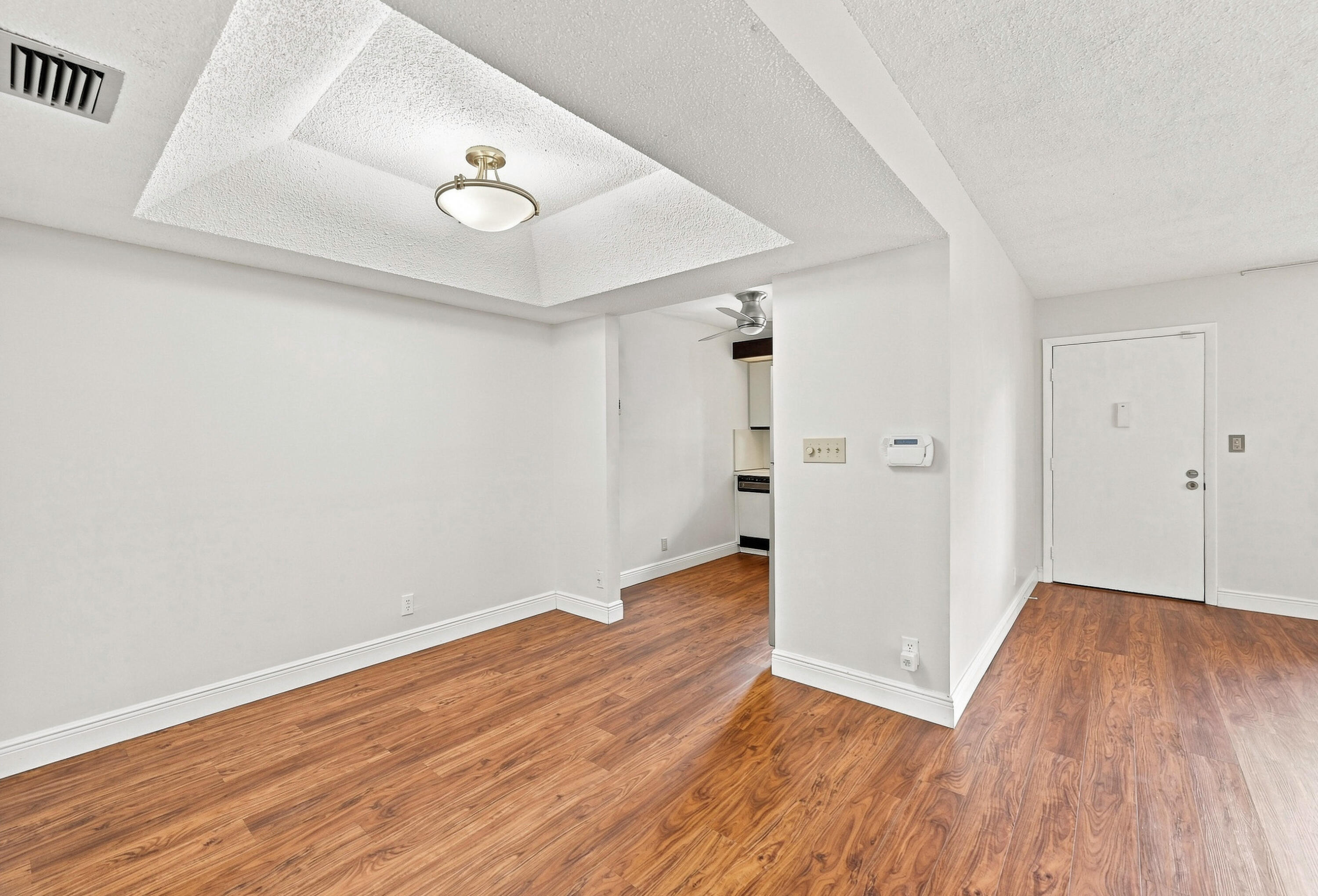 7432 ASHMONT Circle 208