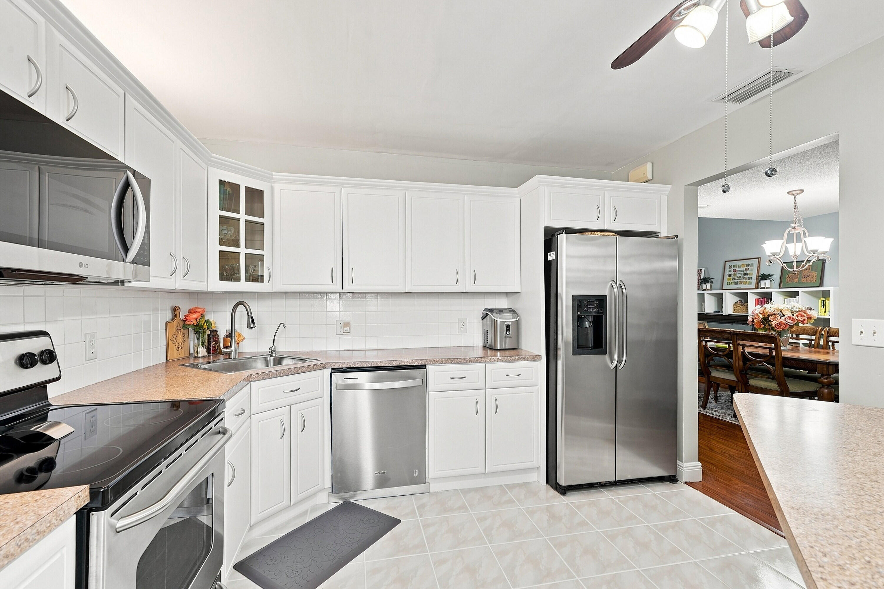 4111 CORAL TREE Circle 321