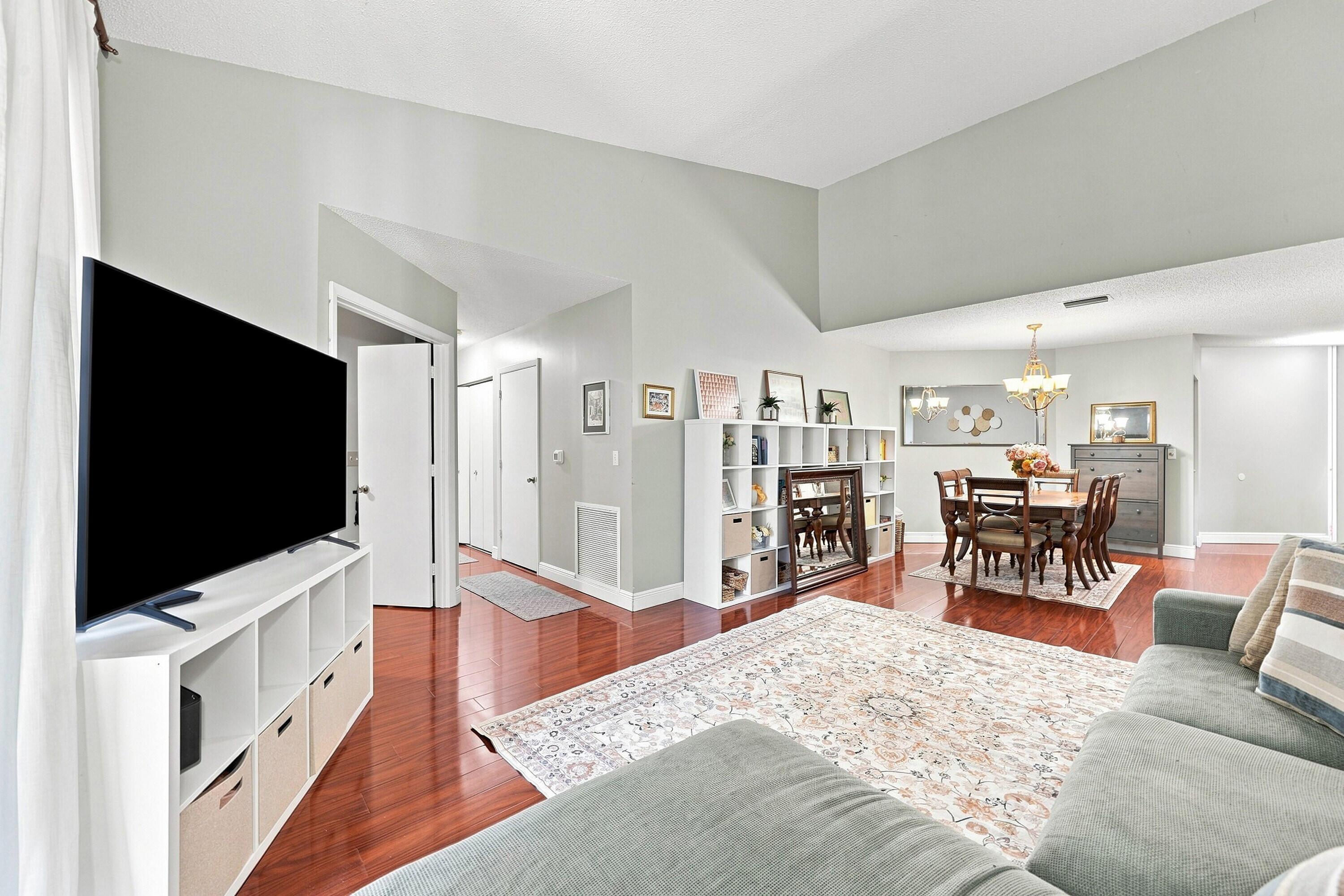 4111 CORAL TREE Circle 321