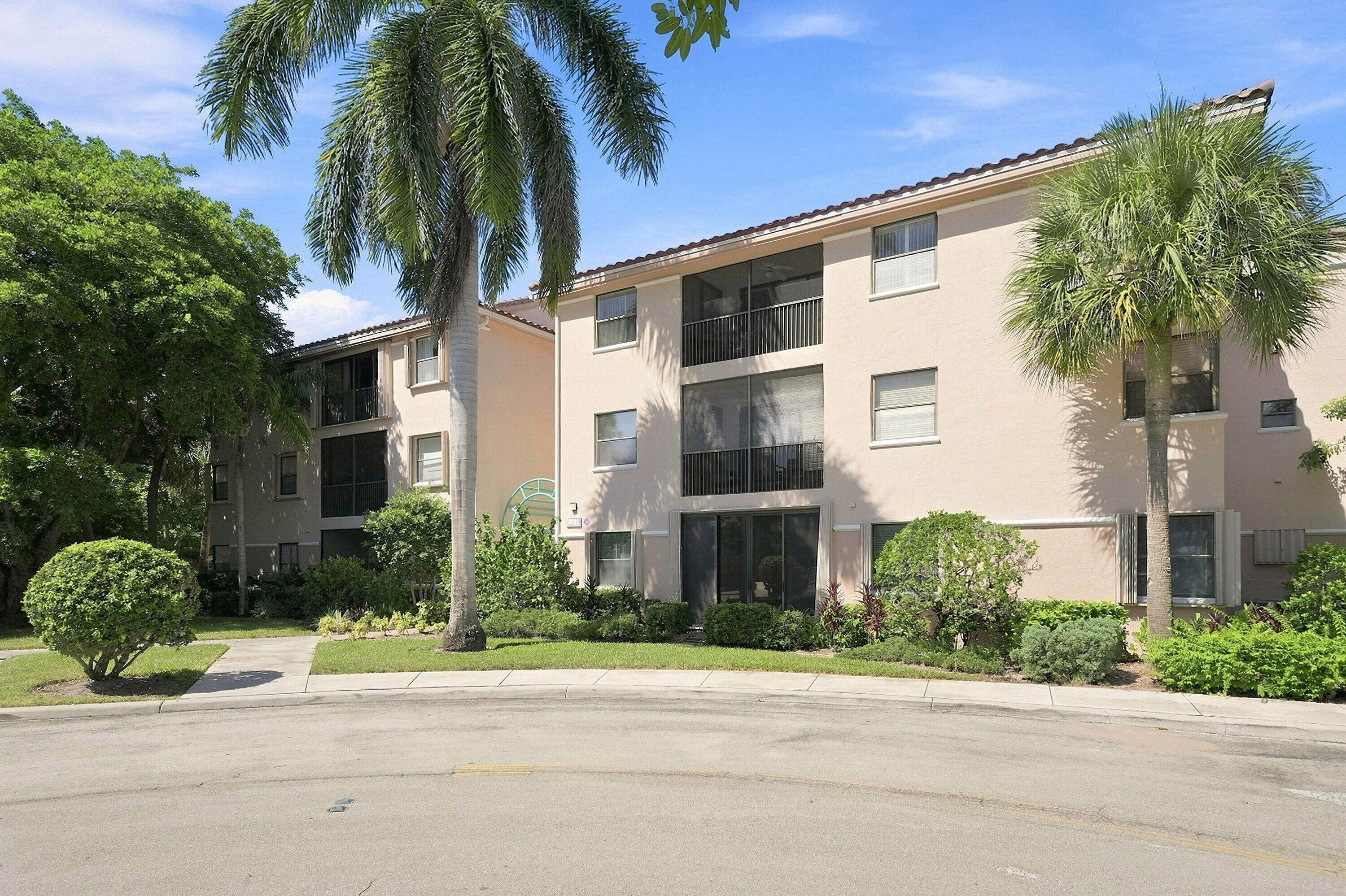 4111 CORAL TREE Circle 321
