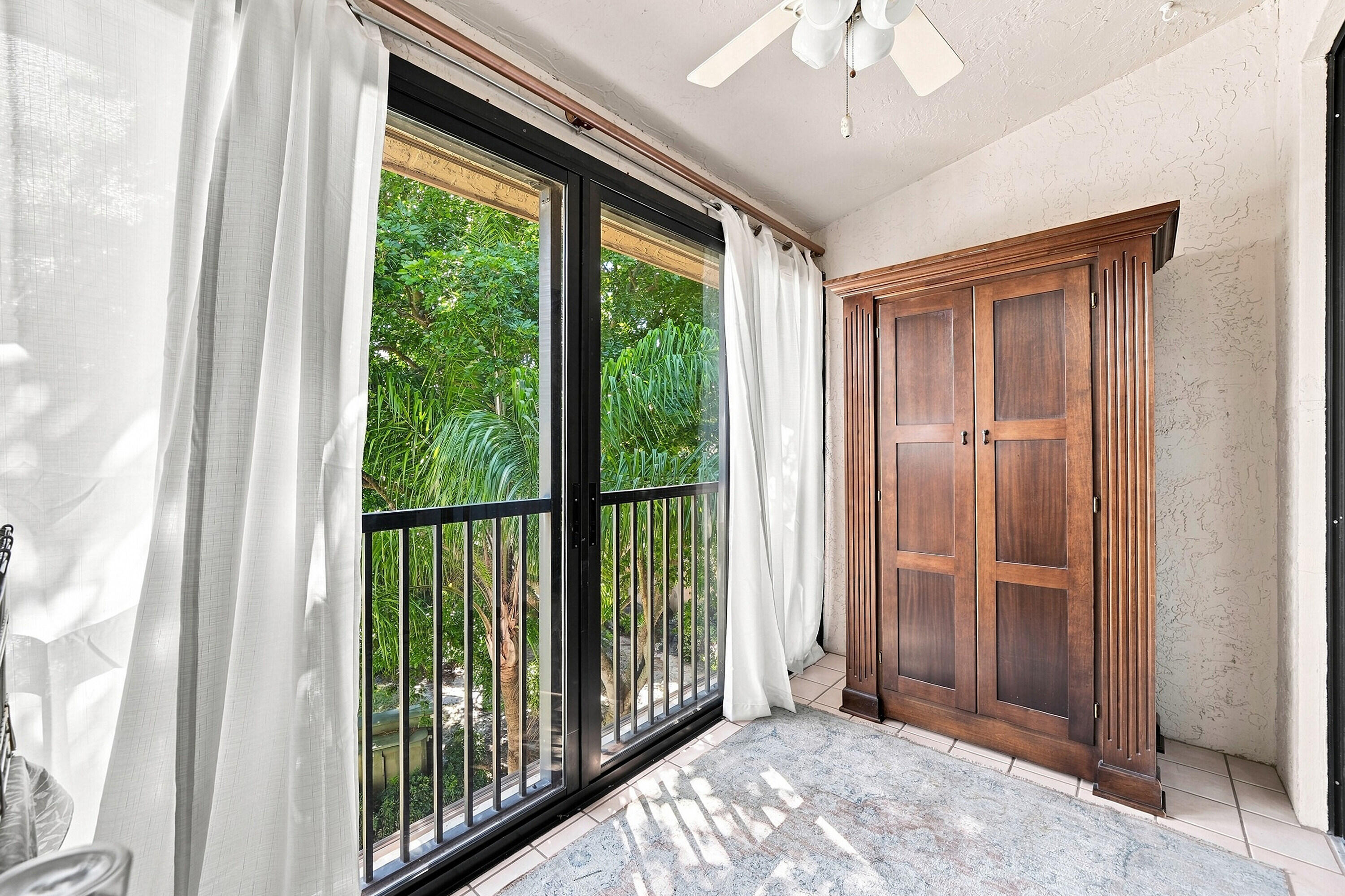 4111 CORAL TREE Circle 321