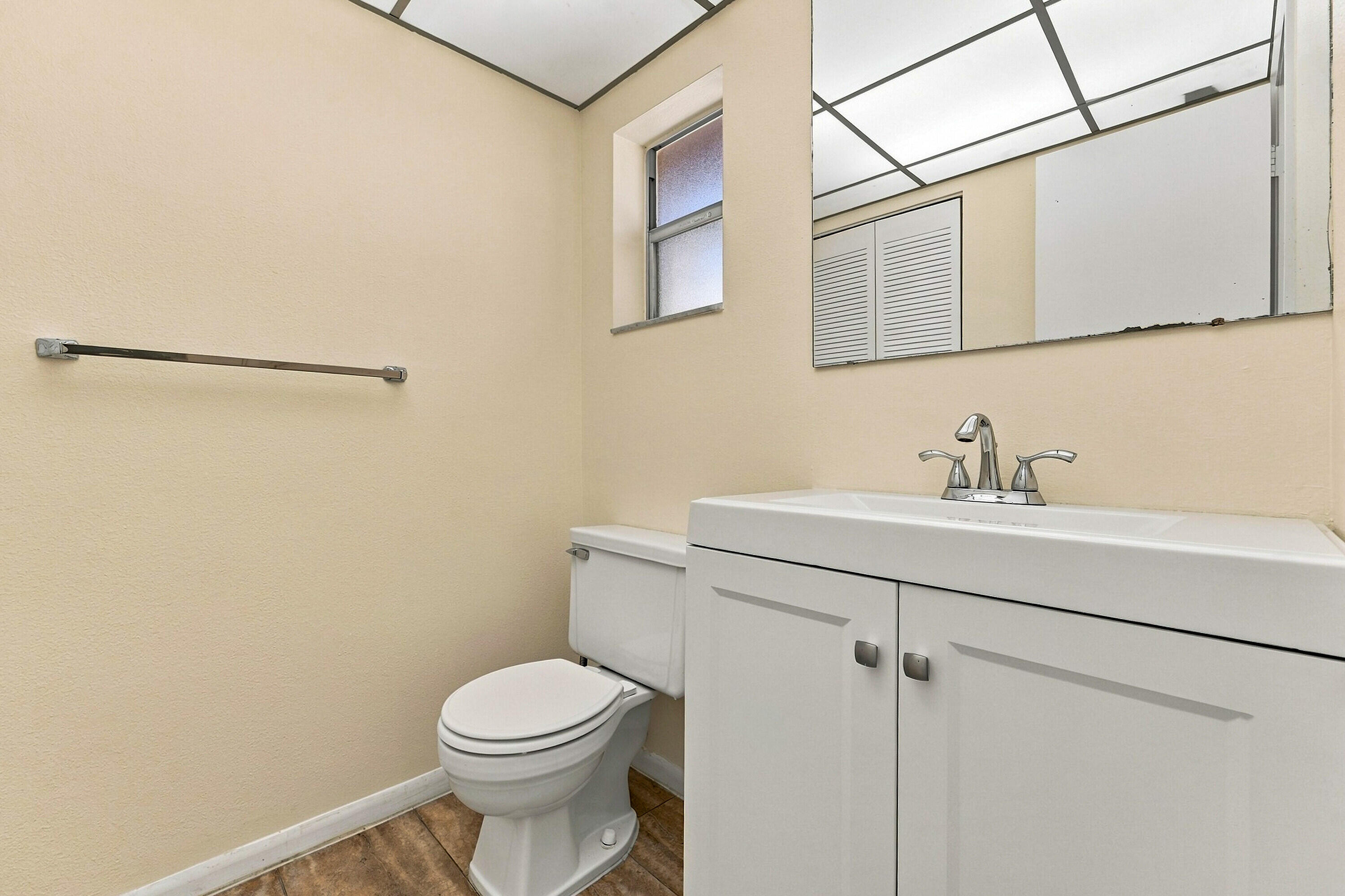 9801 Sunrise Lakes Boulevard Unit: 208