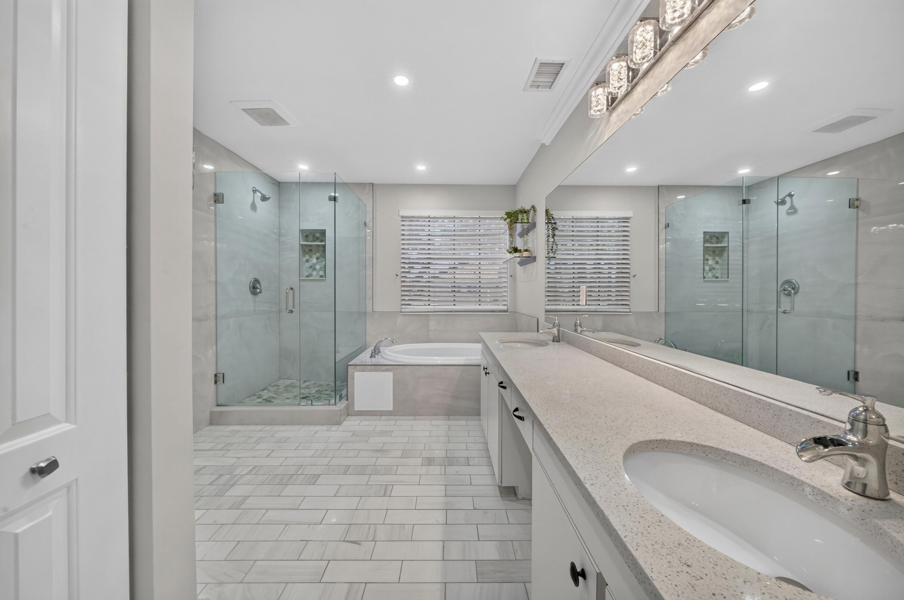 6765 NW 75th Place