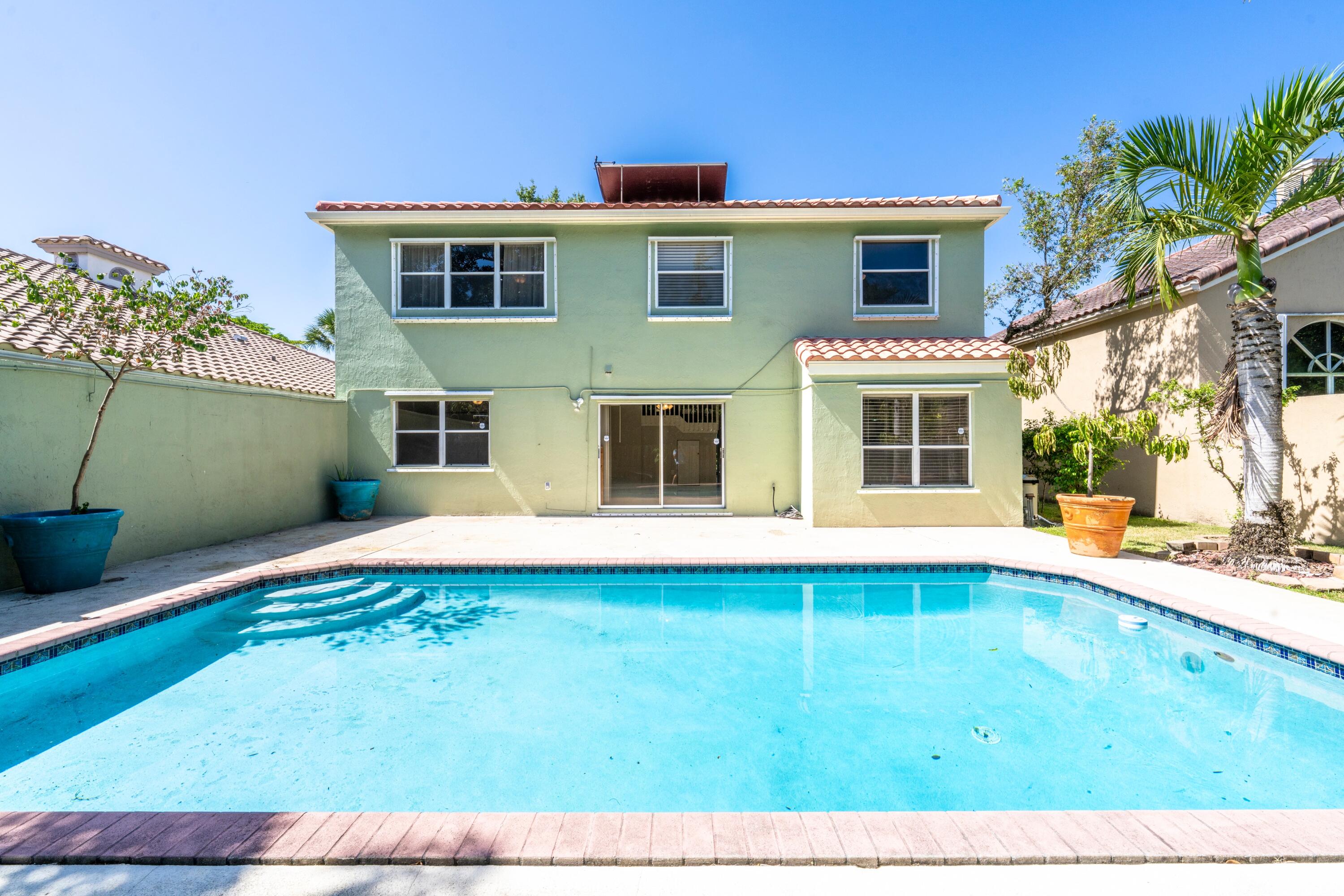 6765 NW 75th Place