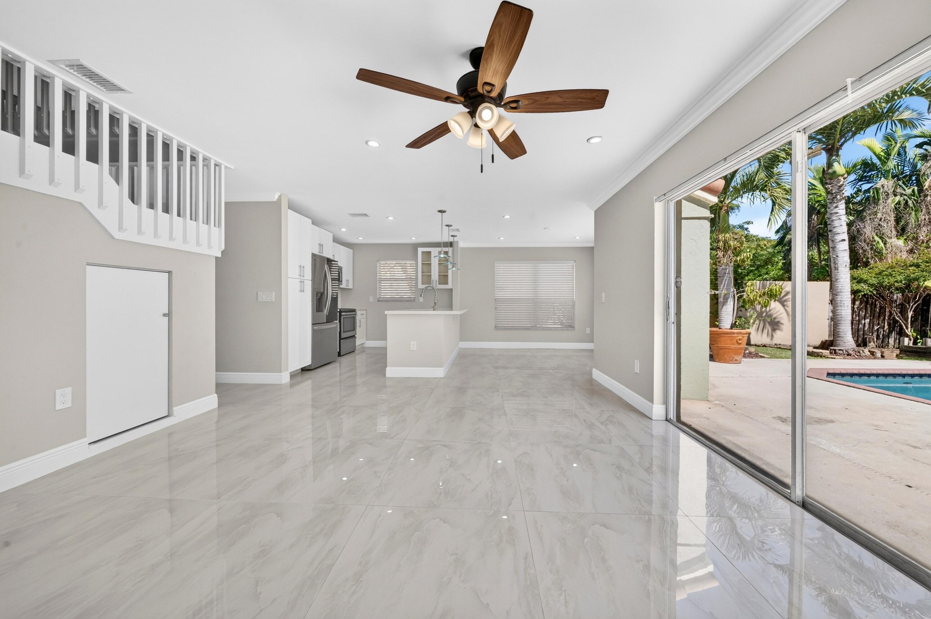 6765 NW 75th Place