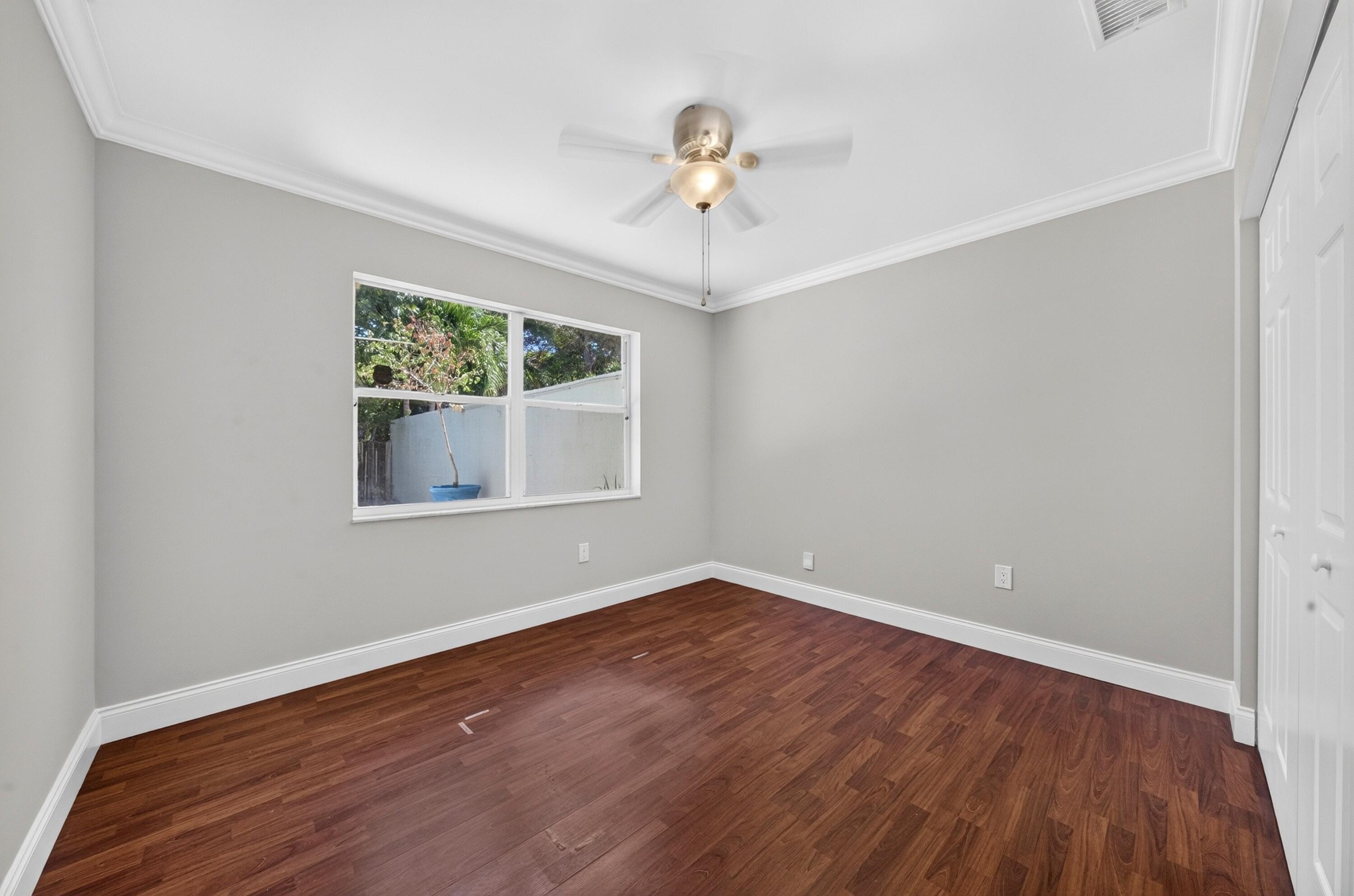 6765 NW 75th Place