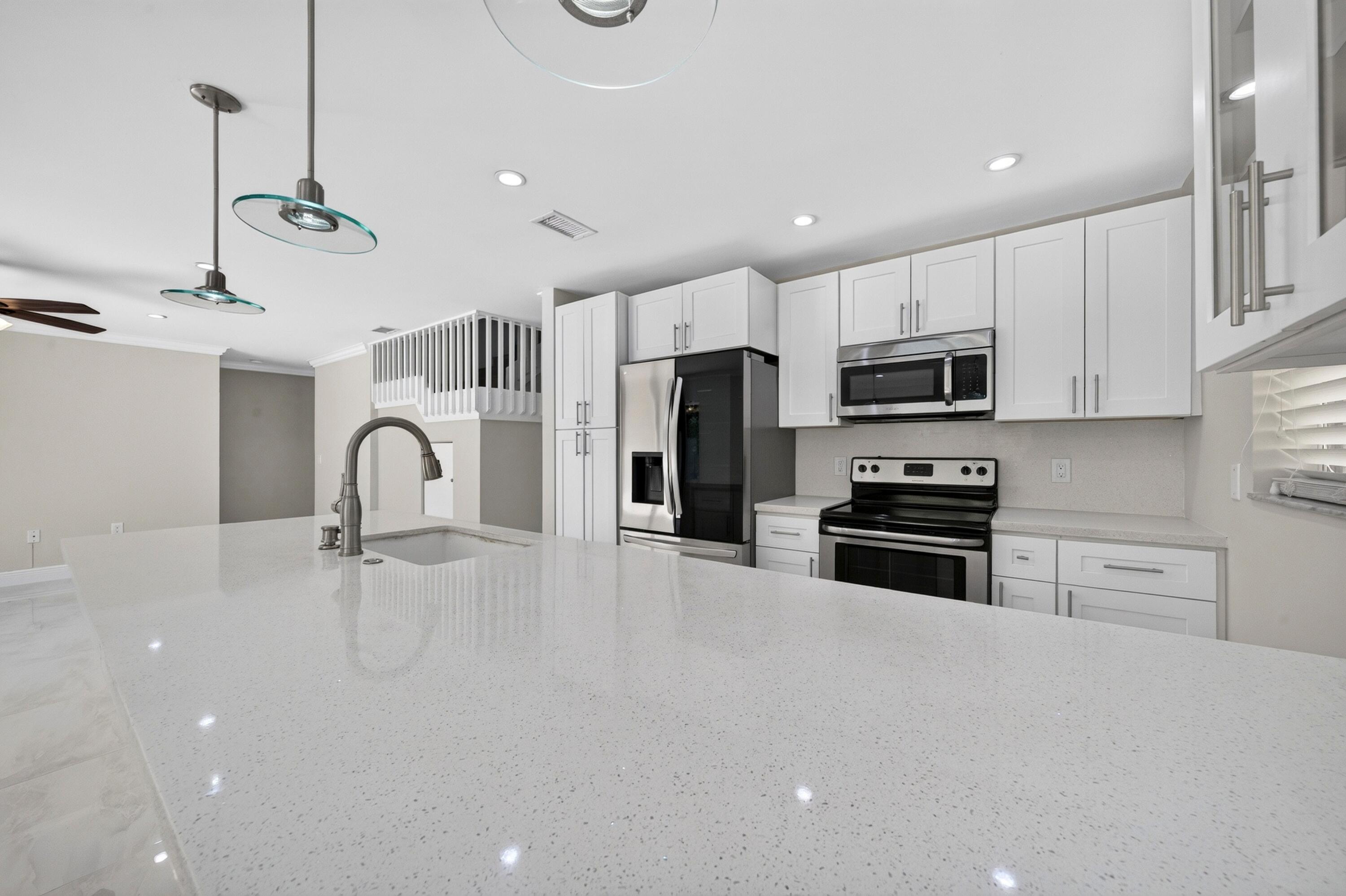6765 NW 75th Place