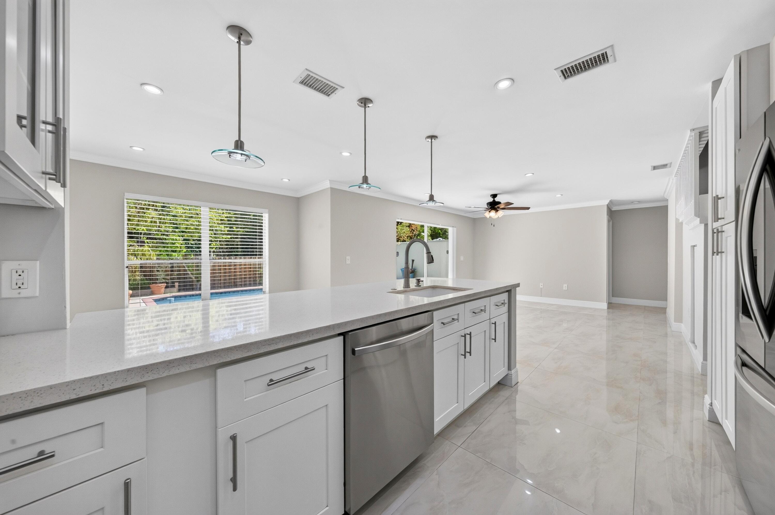 6765 NW 75th Place