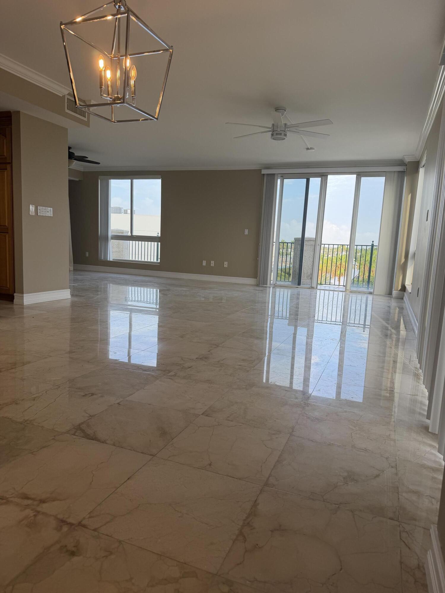 9 NE 20TH Avenue 503
