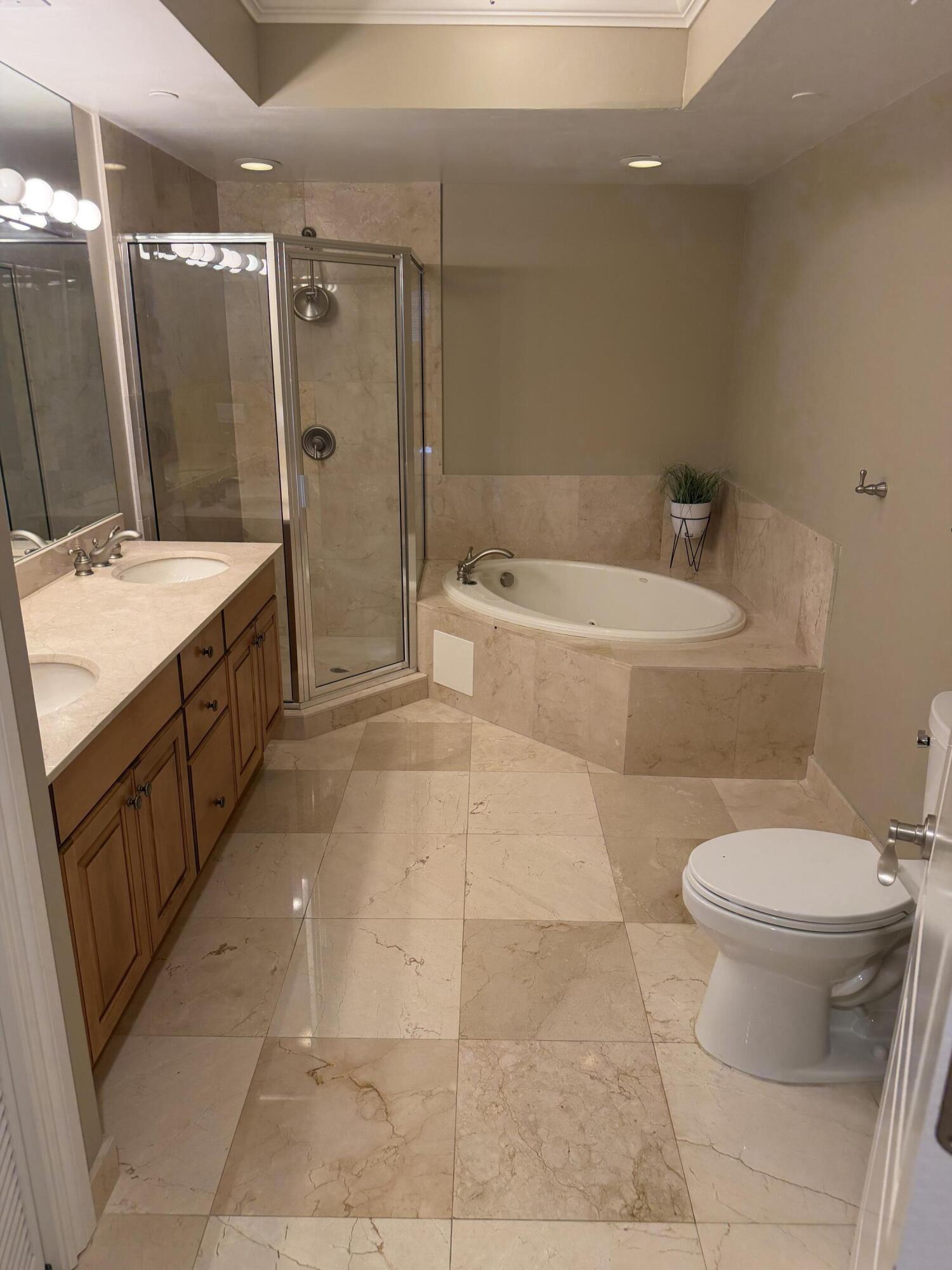 9 NE 20TH Avenue 503