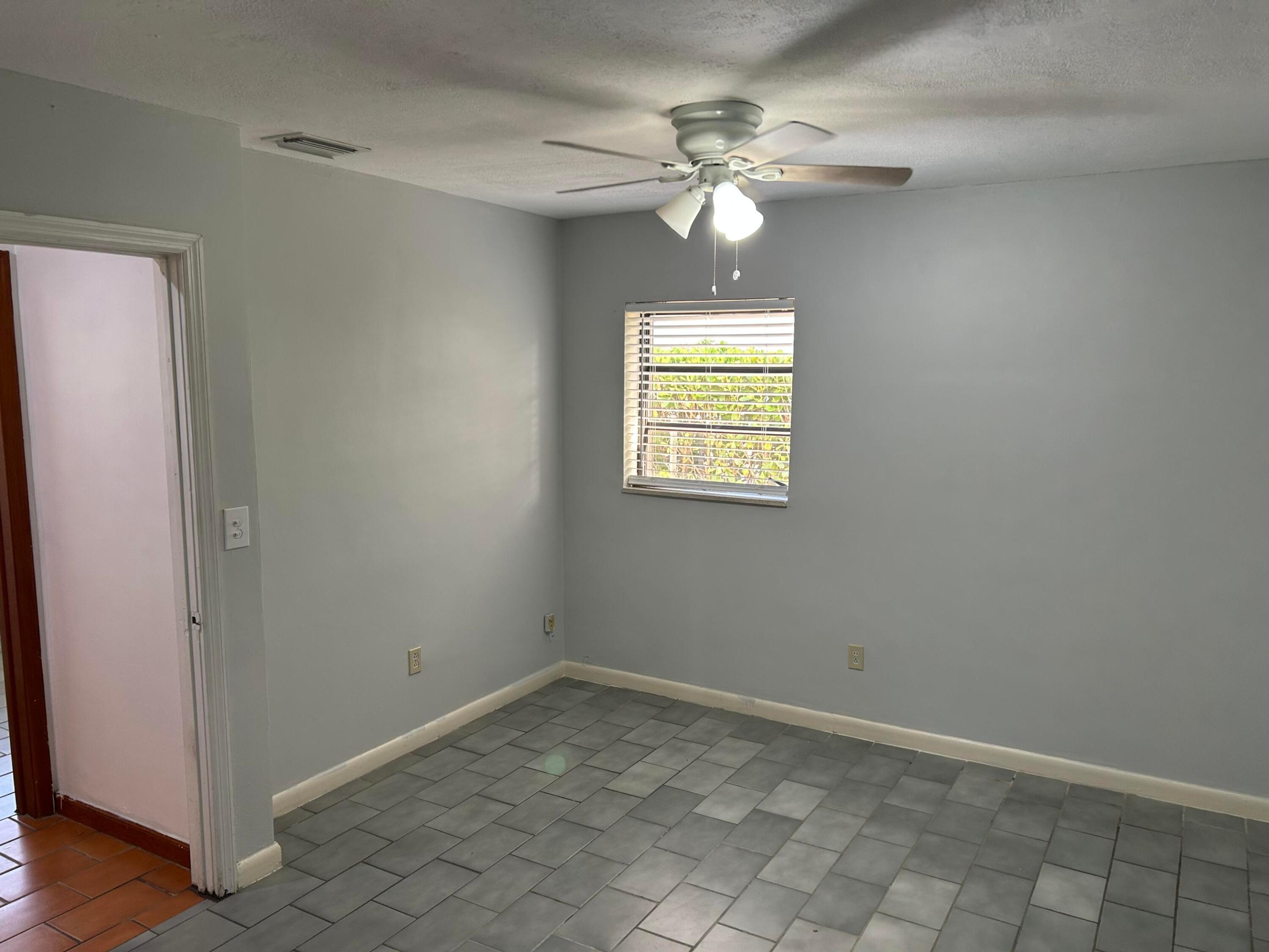 4900 SW 103RD Place 1