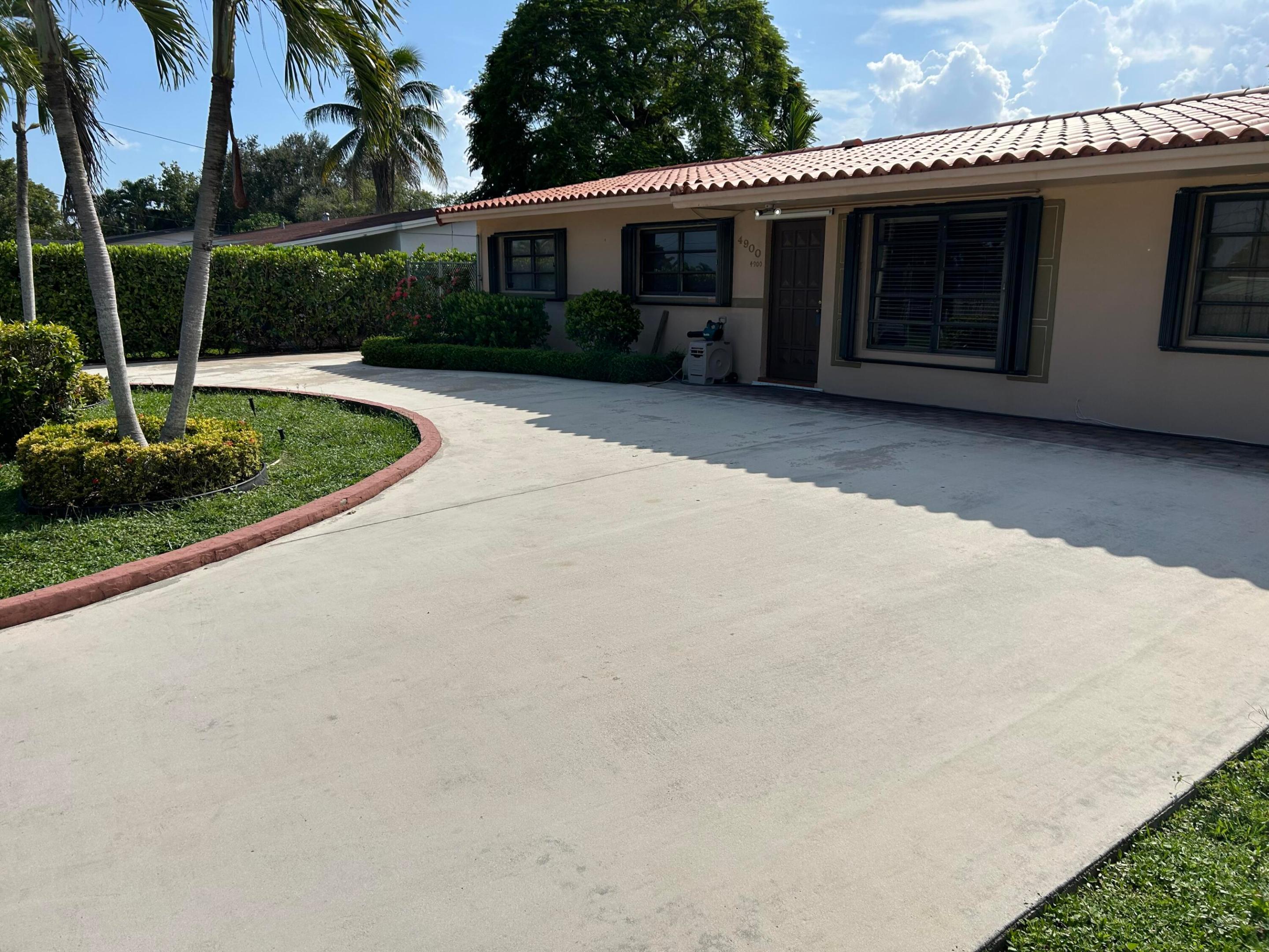 4900 SW 103RD Place 1