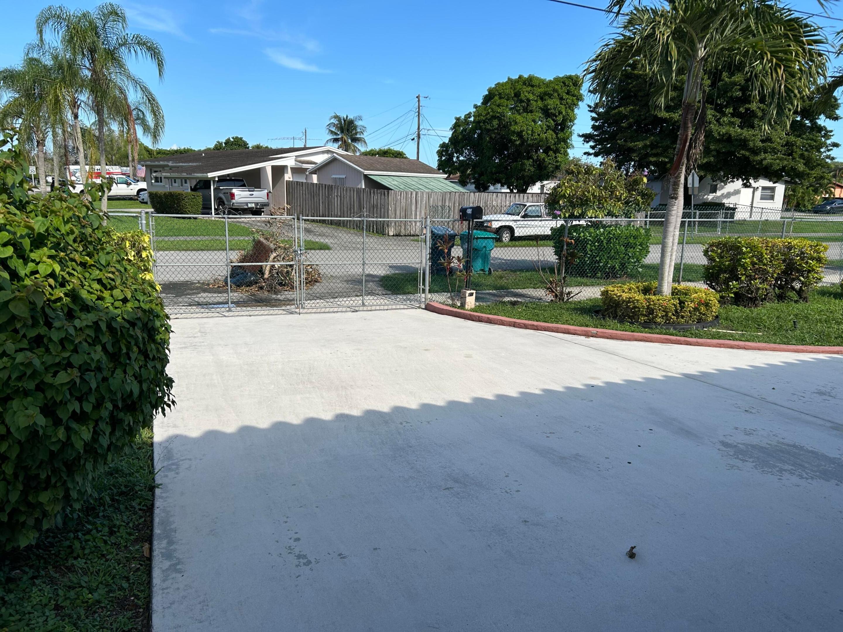 4900 SW 103RD Place 1